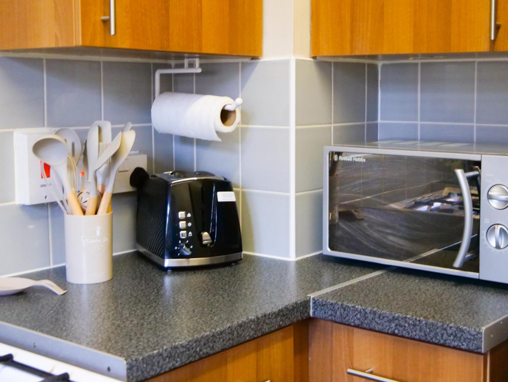 Ground Floor Flat Free Parking Apartment