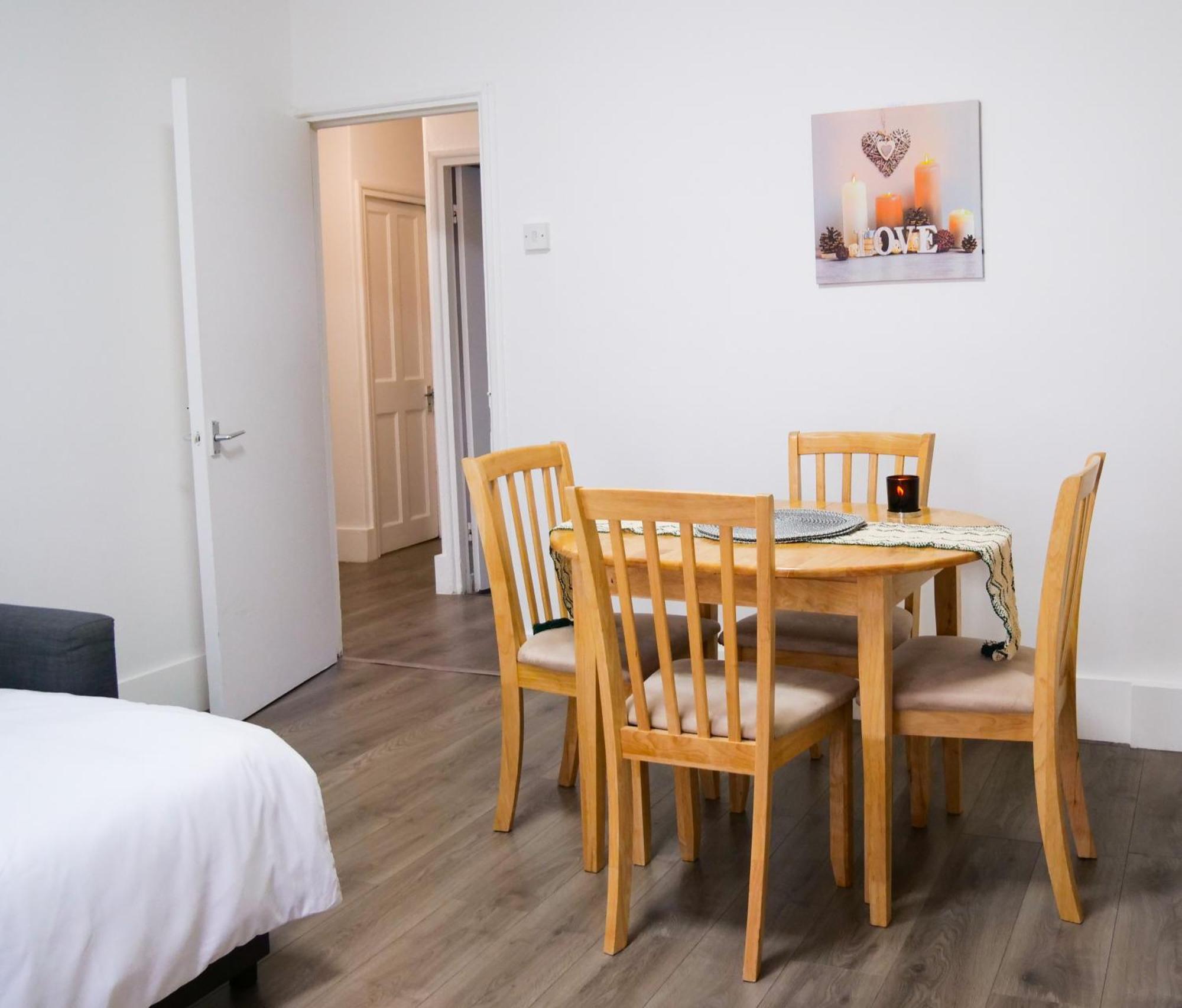 Apartment Ground Floor Flat Free Parking *