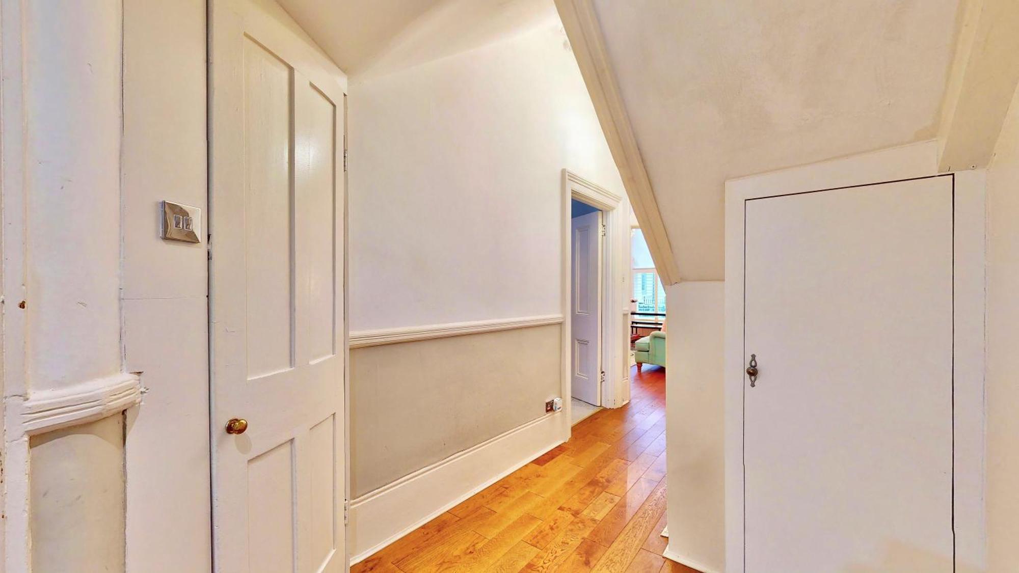 Bright & Spacious West Gem Appartement *