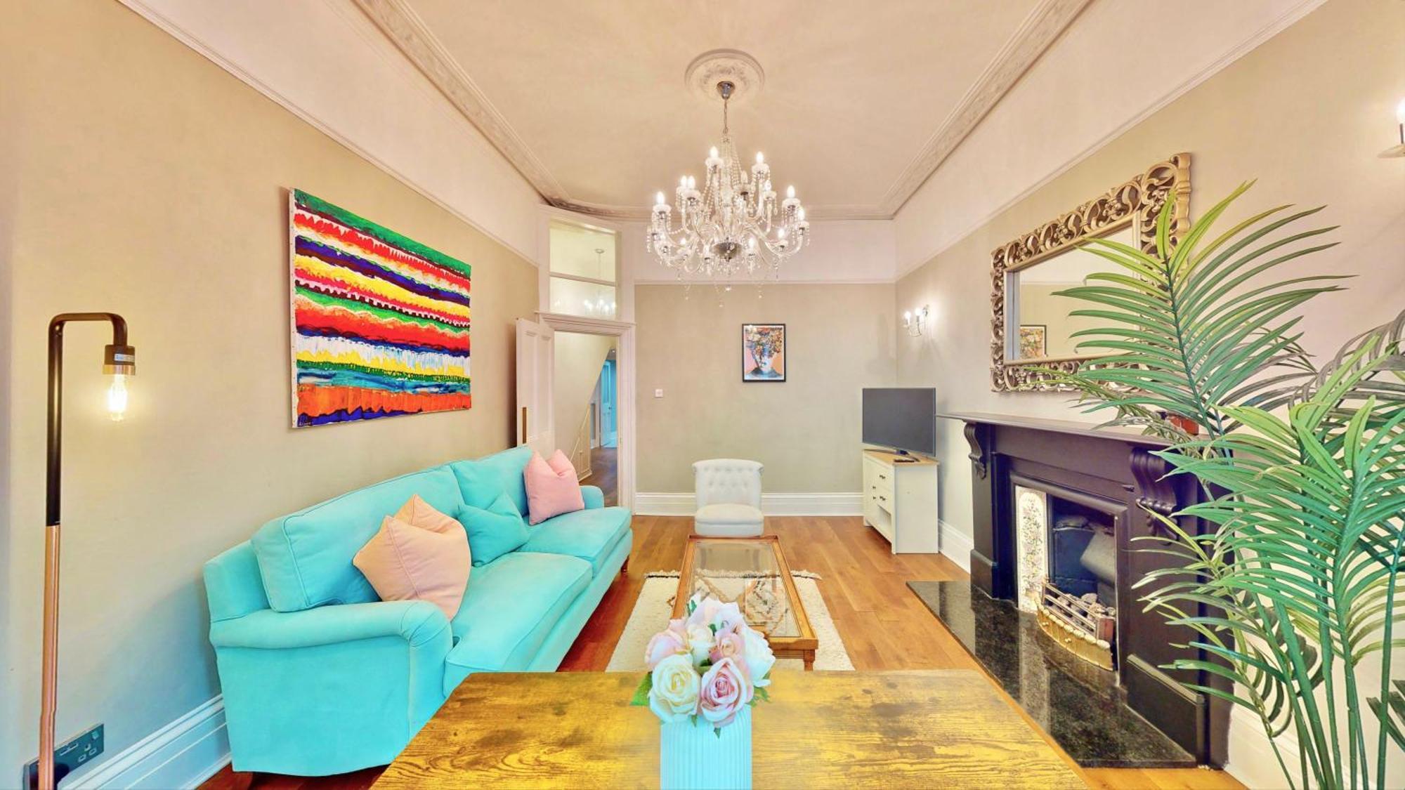 Bright & Spacious West Gem *