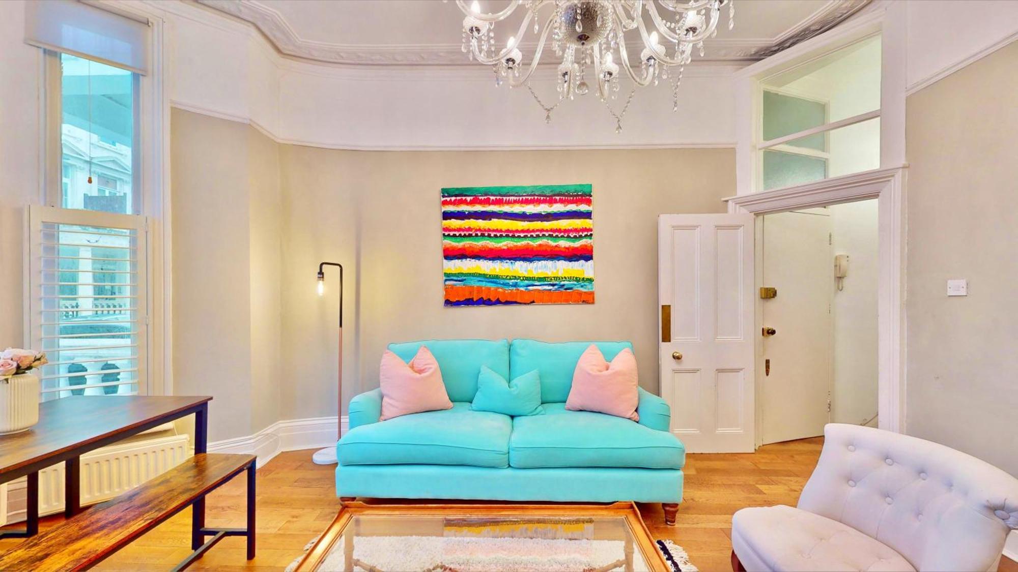 Bright & Spacious West Gem Appartement *