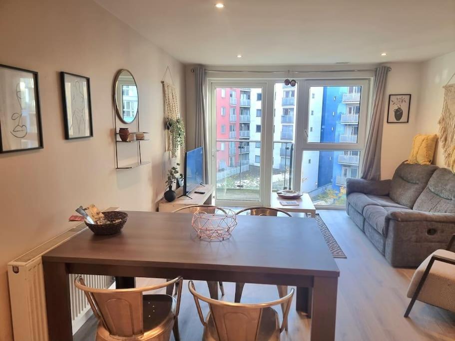 Apartamento 2bed 2bath -pool, Balcony, Gym Lift Londres