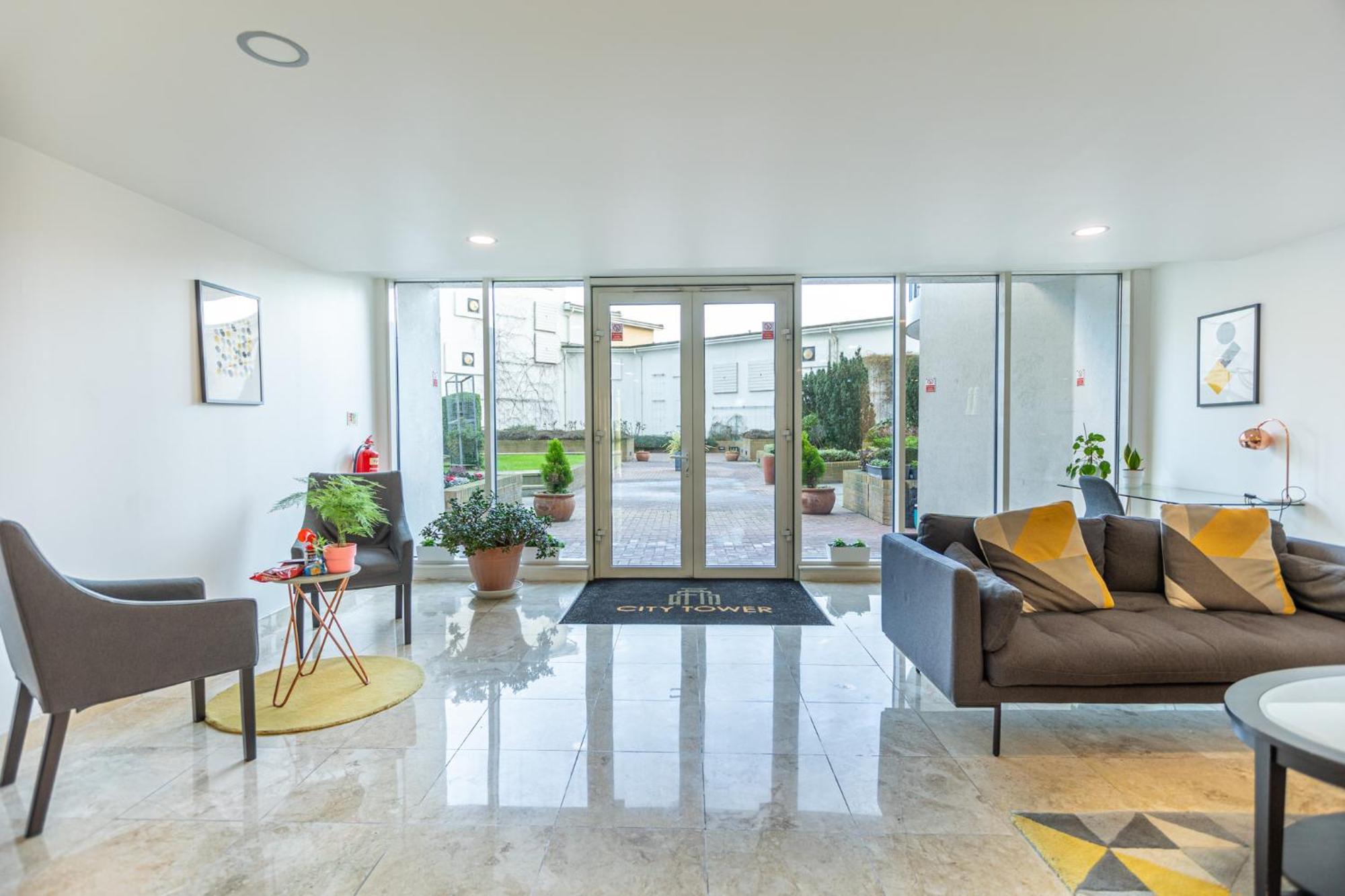 Affordable & Modern 1 Bedroom Canary Wharf Apartment