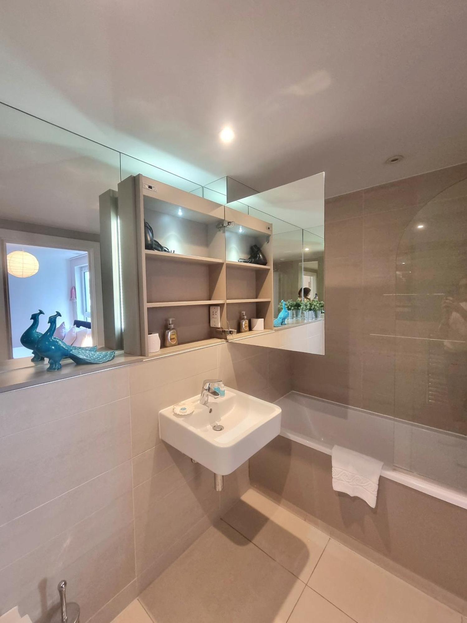 Apartamento 2bed 2bath -pool, Balcony, Gym Lift