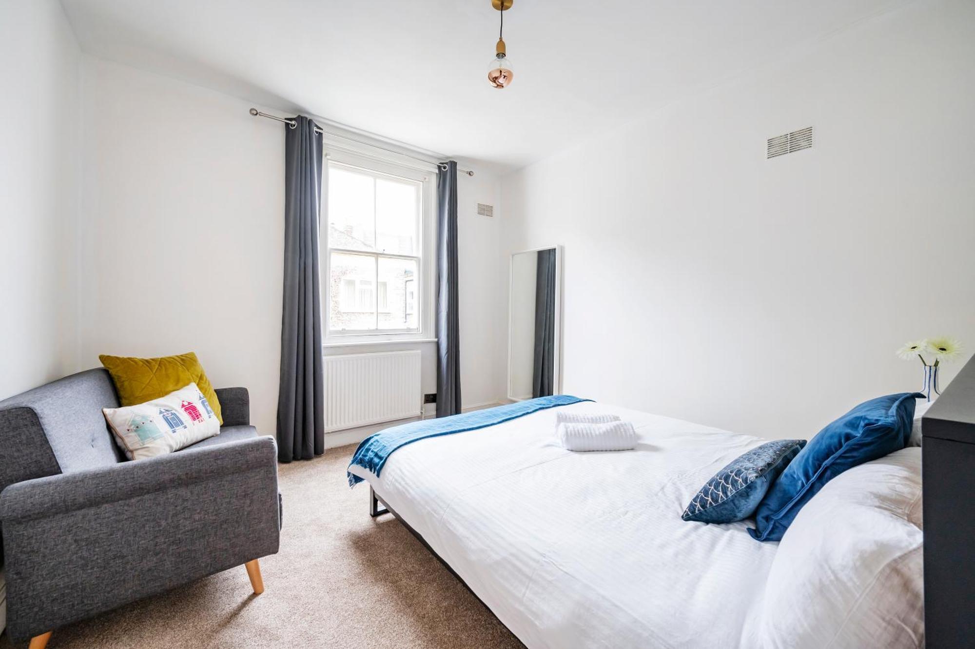 Beautiful Garden Flat Near Chelsea Apartment