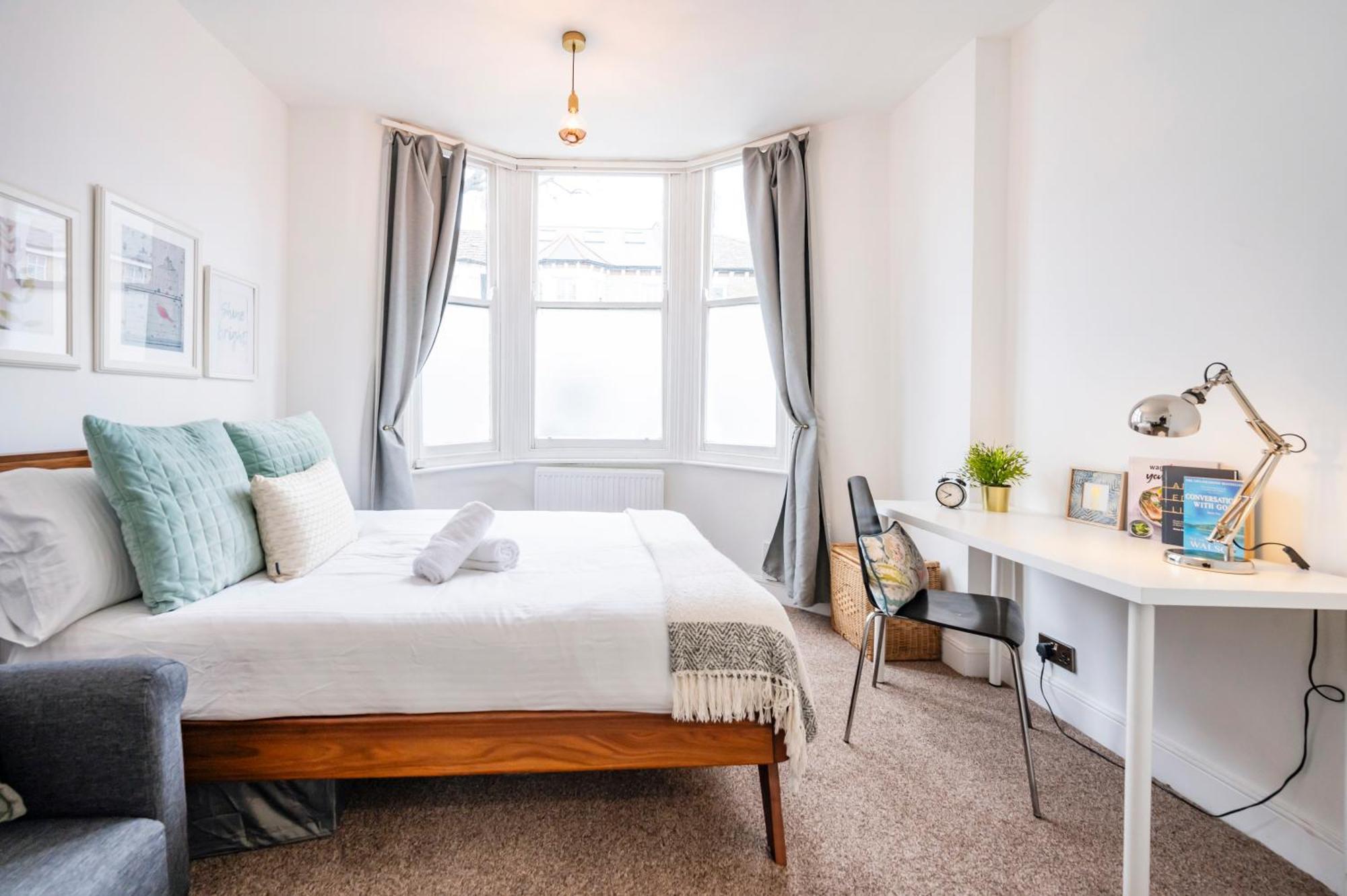 Beautiful Garden Flat Near Chelsea Apartment *