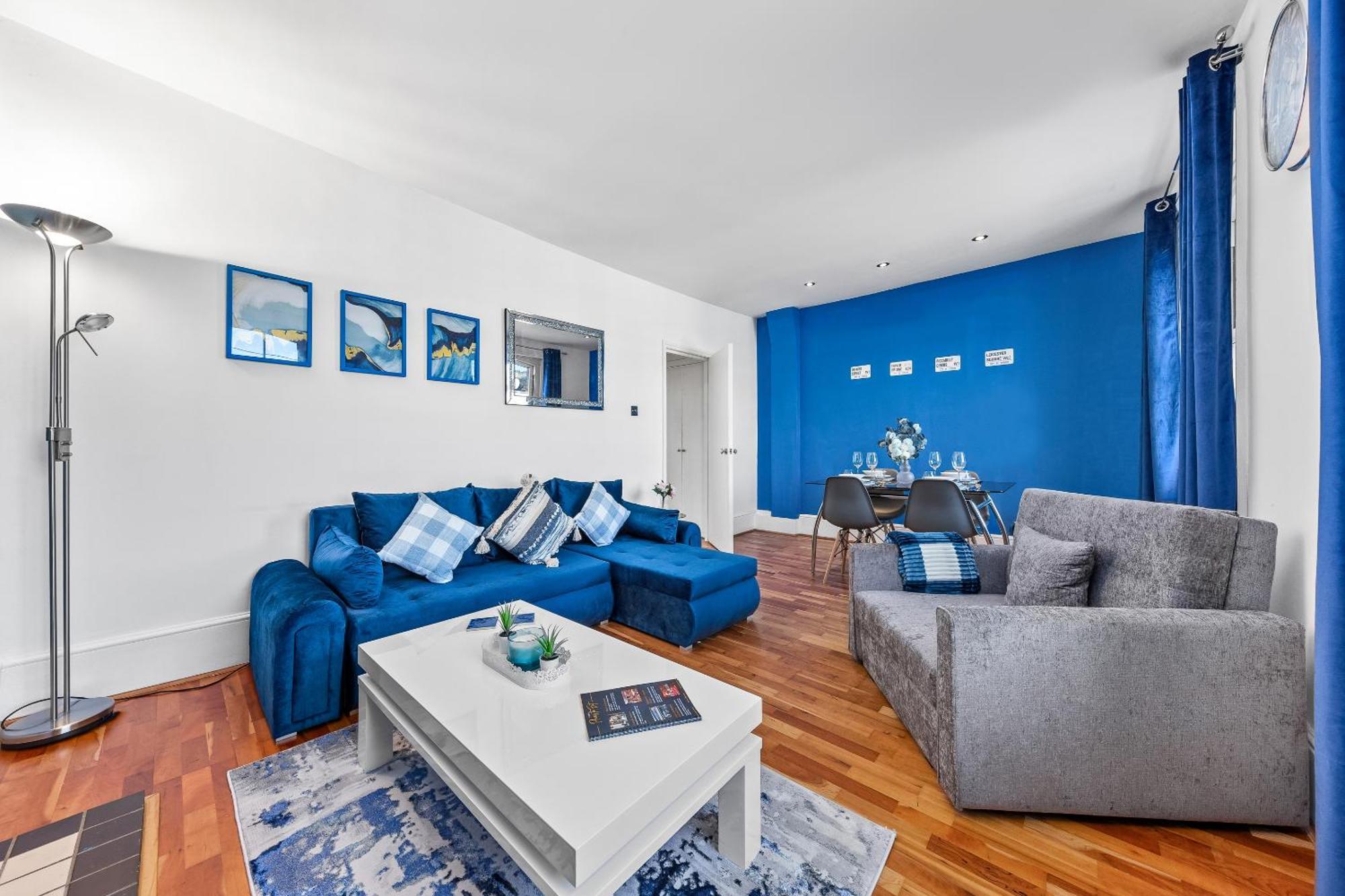 Apartamento Balcony Blue Theme 1 Bedroom Luxury Flat Near Hyde Park! Accommodates Up To 6! Double Sofa Bed And Next To Station! Londres