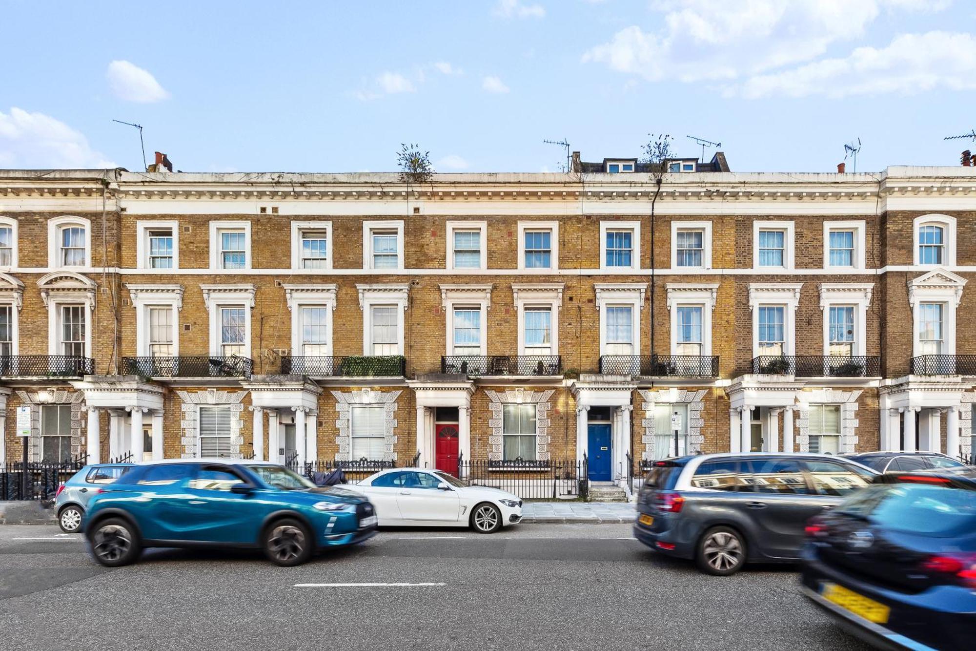 Apartamento Balcony Blue Theme 1 Bedroom Luxury Flat Near Hyde Park! Accommodates Up To 6! Double Sofa Bed And Next To Station! Londres