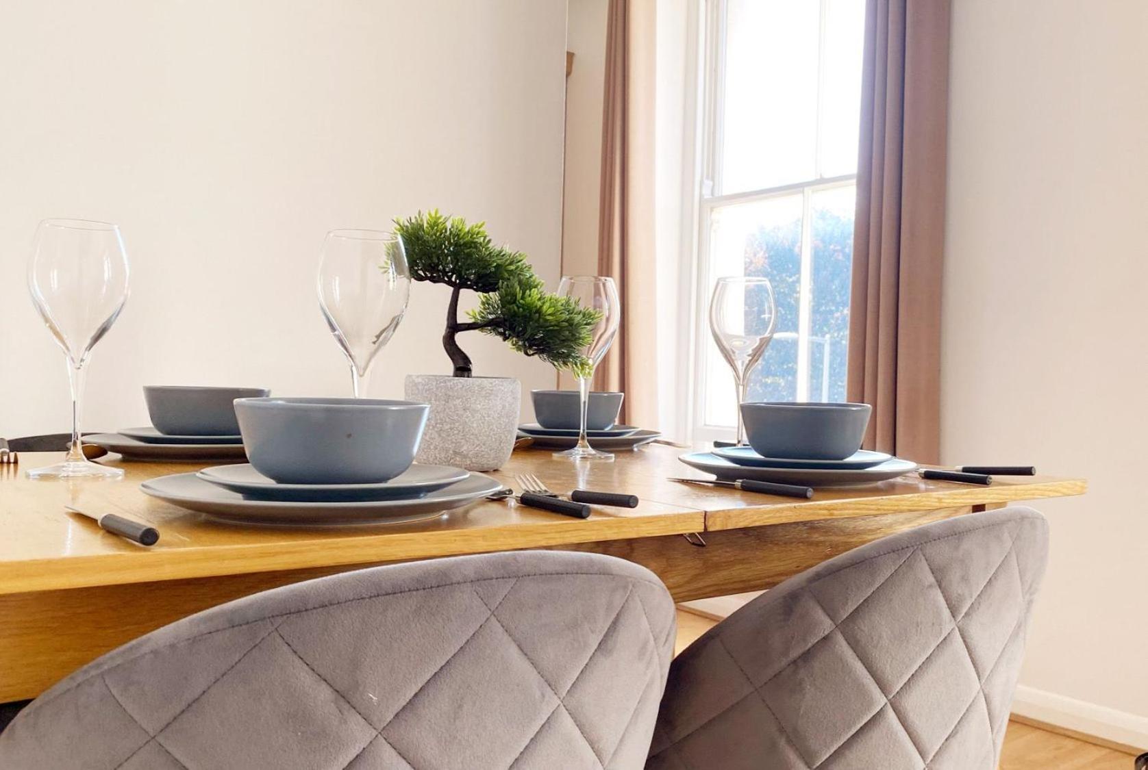 Uk Chaps Retreat: 2 Bedroom - 2bathroom Appartement Londres