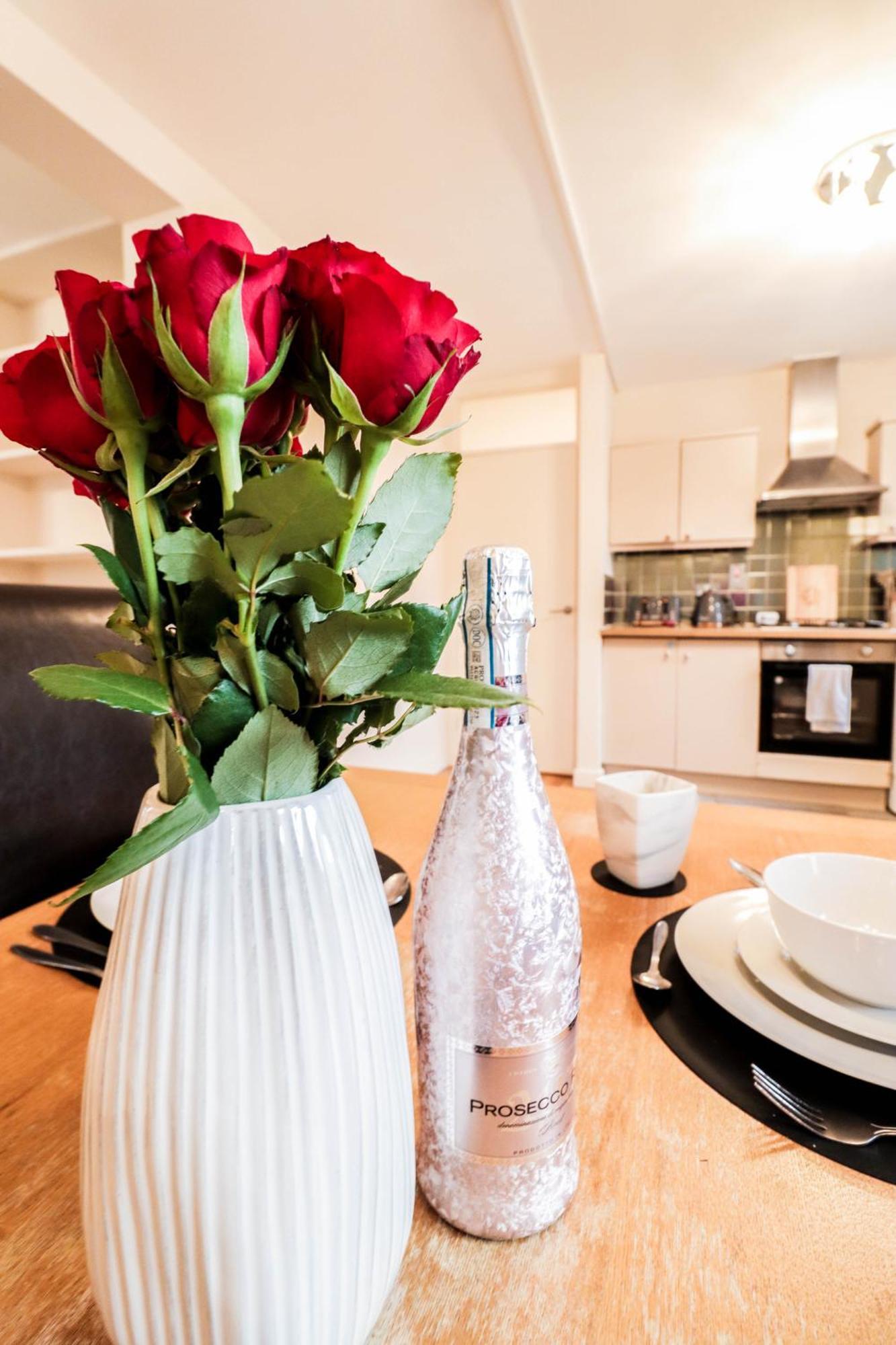 Gorgeous 2-Bedroom London Apartment Apartamento Londres