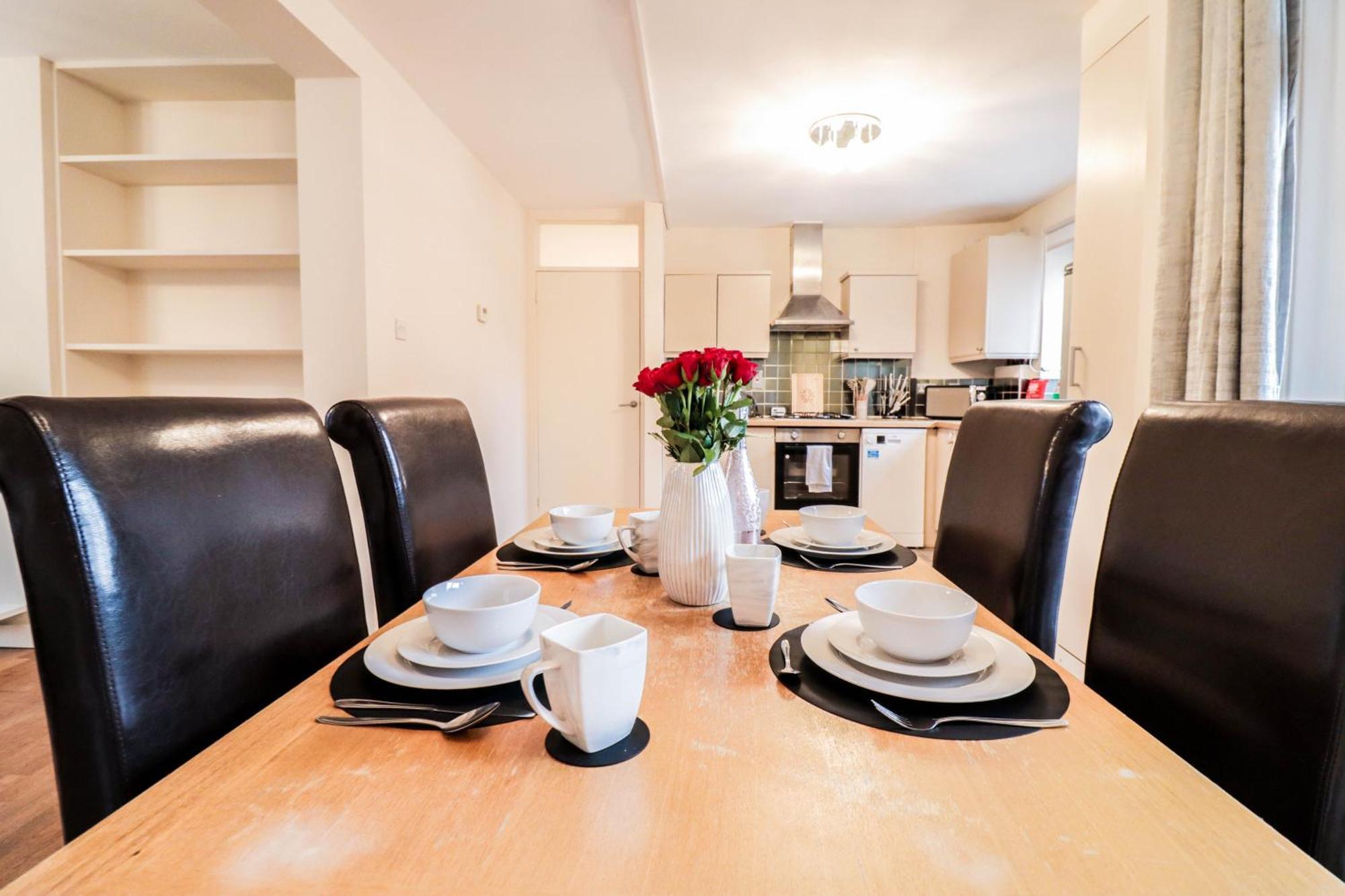 Gorgeous 2-Bedroom London Apartment Apartamento Londres
