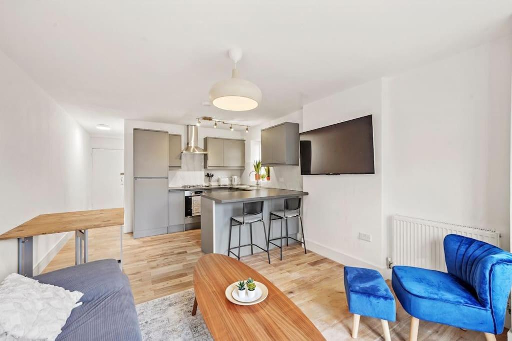 Appartement Stunning 2 Bedroom Flat & Garden,