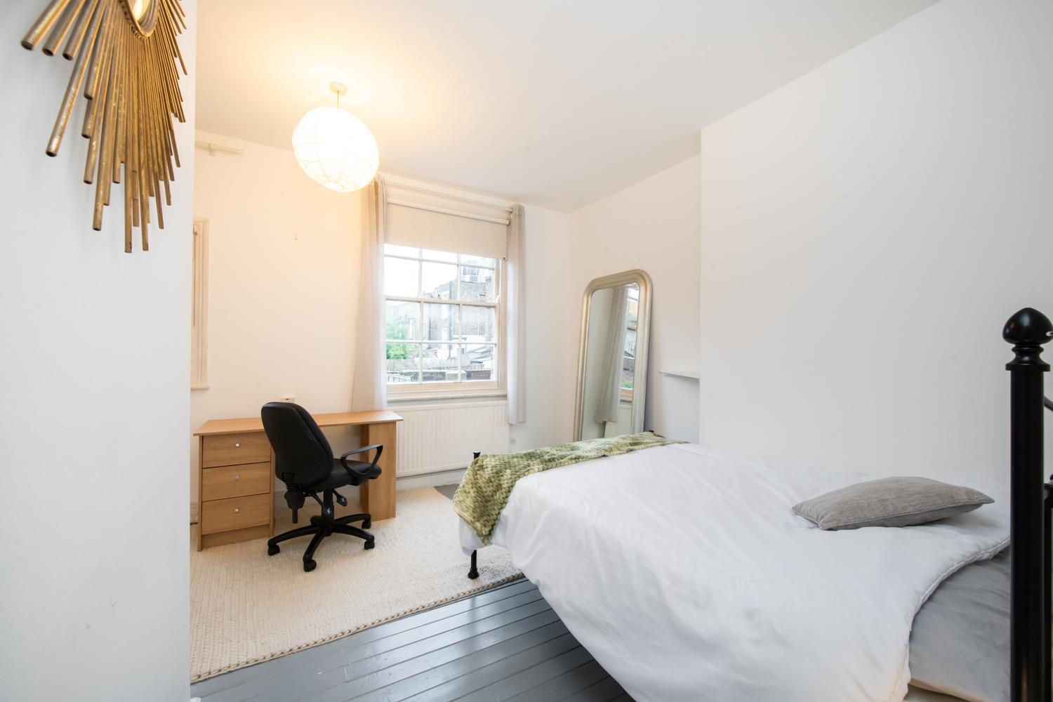 2-bed In The Heart Of Camden *