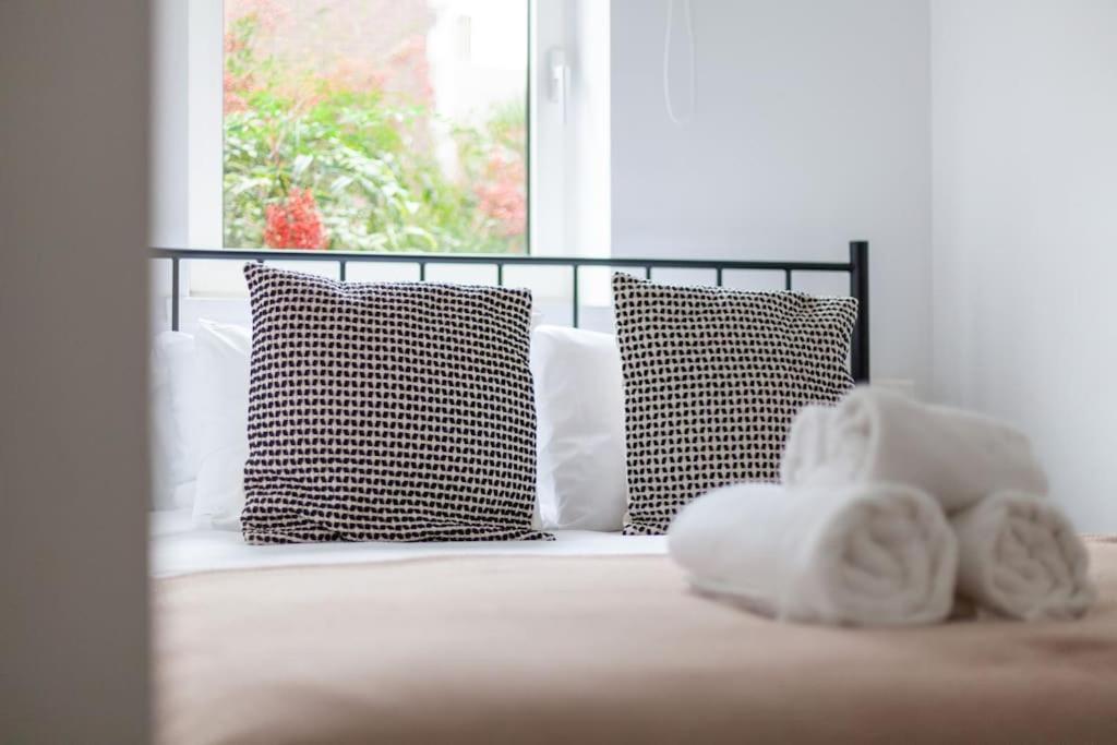 Stylish 3-bed Near Camden Town & King's Cross Apartment London