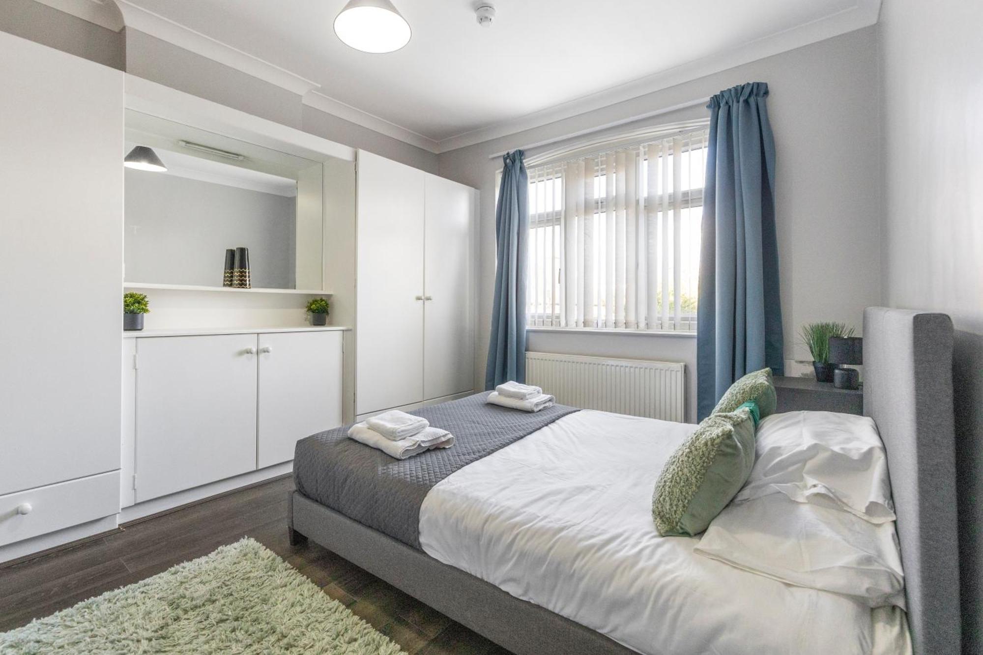 Chrystal Palace With Free Parking Lambeth *