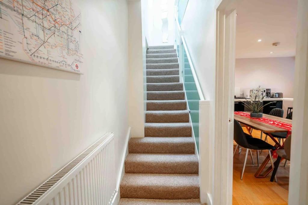 Villa Sweet 3brs House Close To Oxford & Soho Londen