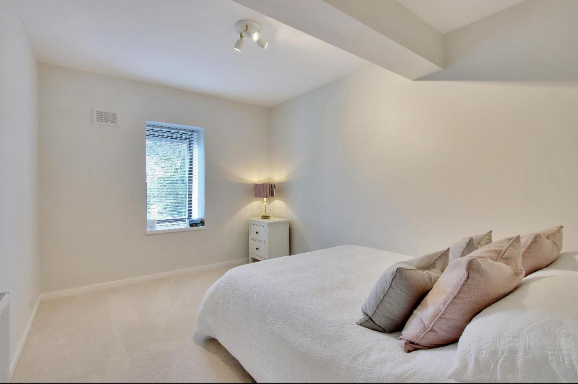 Appartement Chic 2-bed Apartment, Free Wi-fi And Parking
