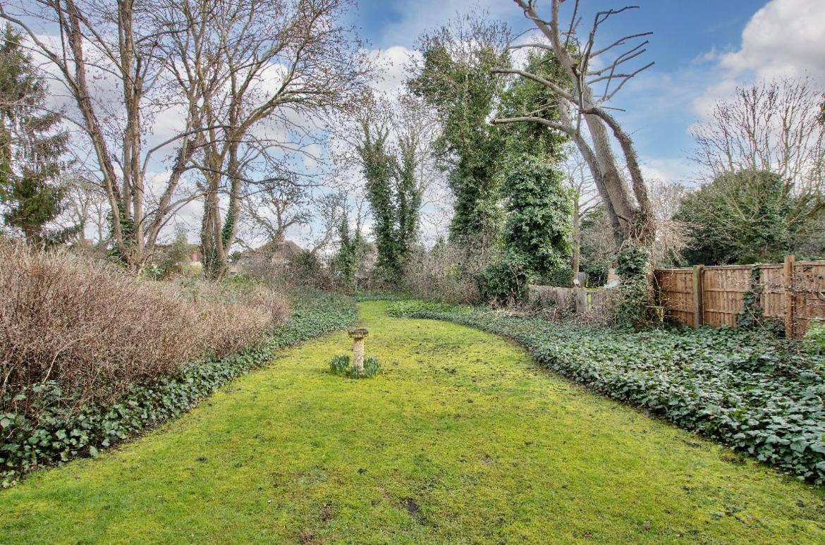 Chic 2-bed Apartment, Free Wi-fi And Parking Appartement Londres