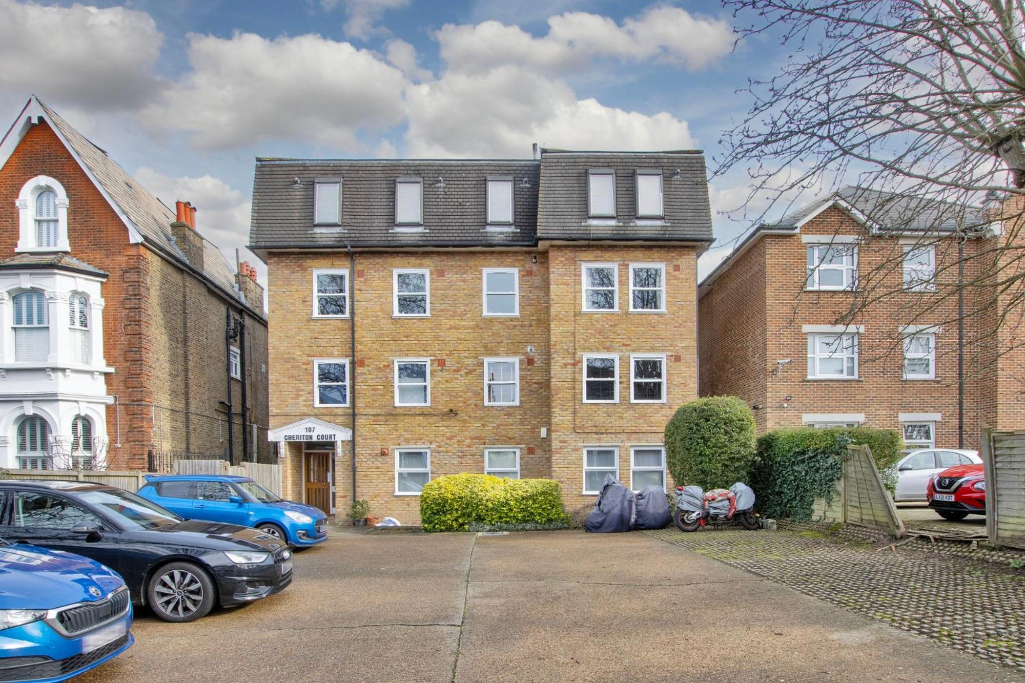 Chic 2-bed Apartment, Free Wi-fi And Parking