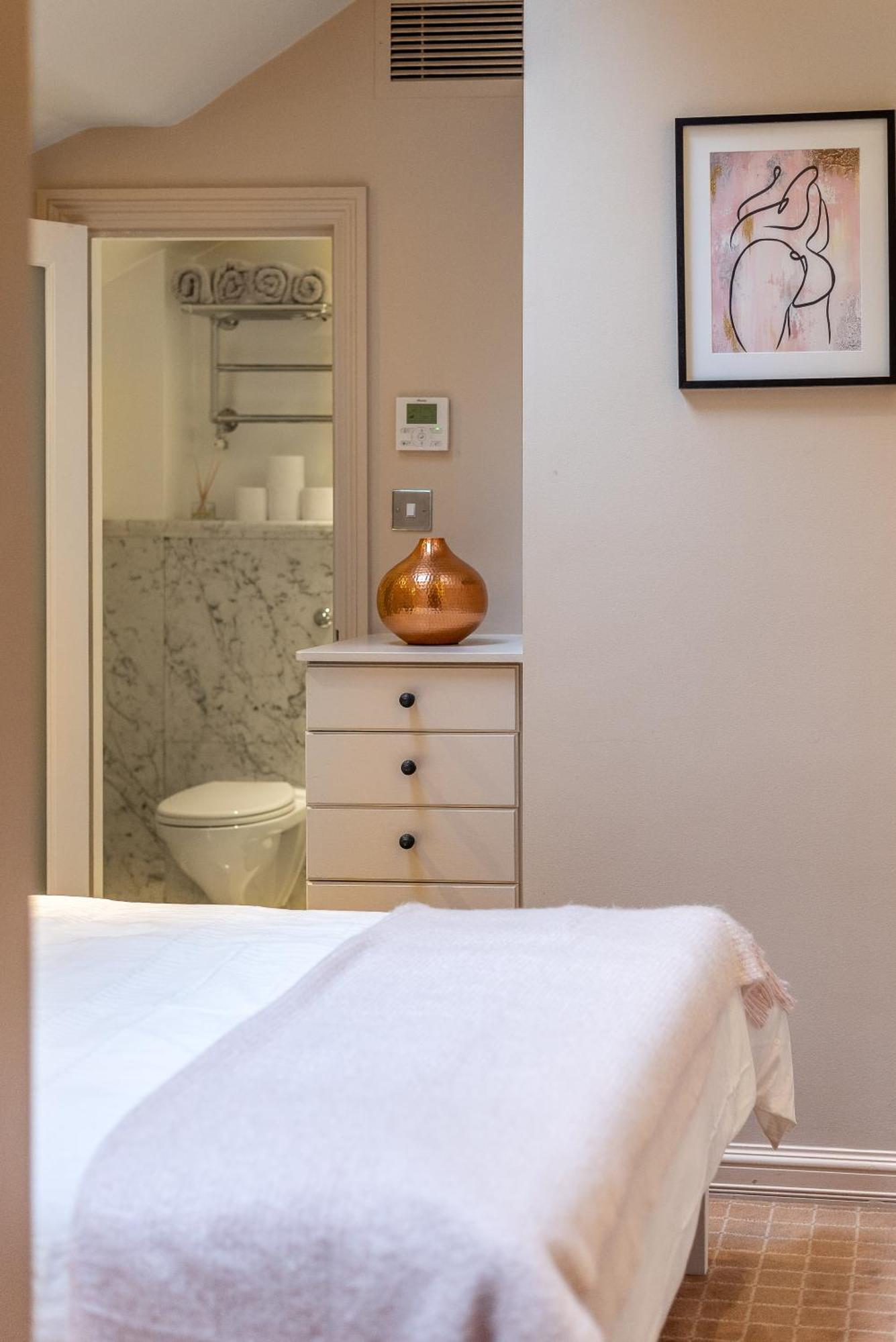 Hébergement de vacances Casa Italia Near Hyde Park & Queens Gate, In South Kensington With Ac Air Conditioning & Washing Machine Dryer *