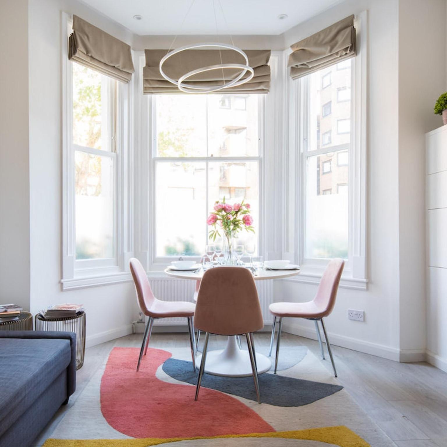 Casa Italia Near Kings Road In Chelsea With Wifi & Washing Machine Apartment *