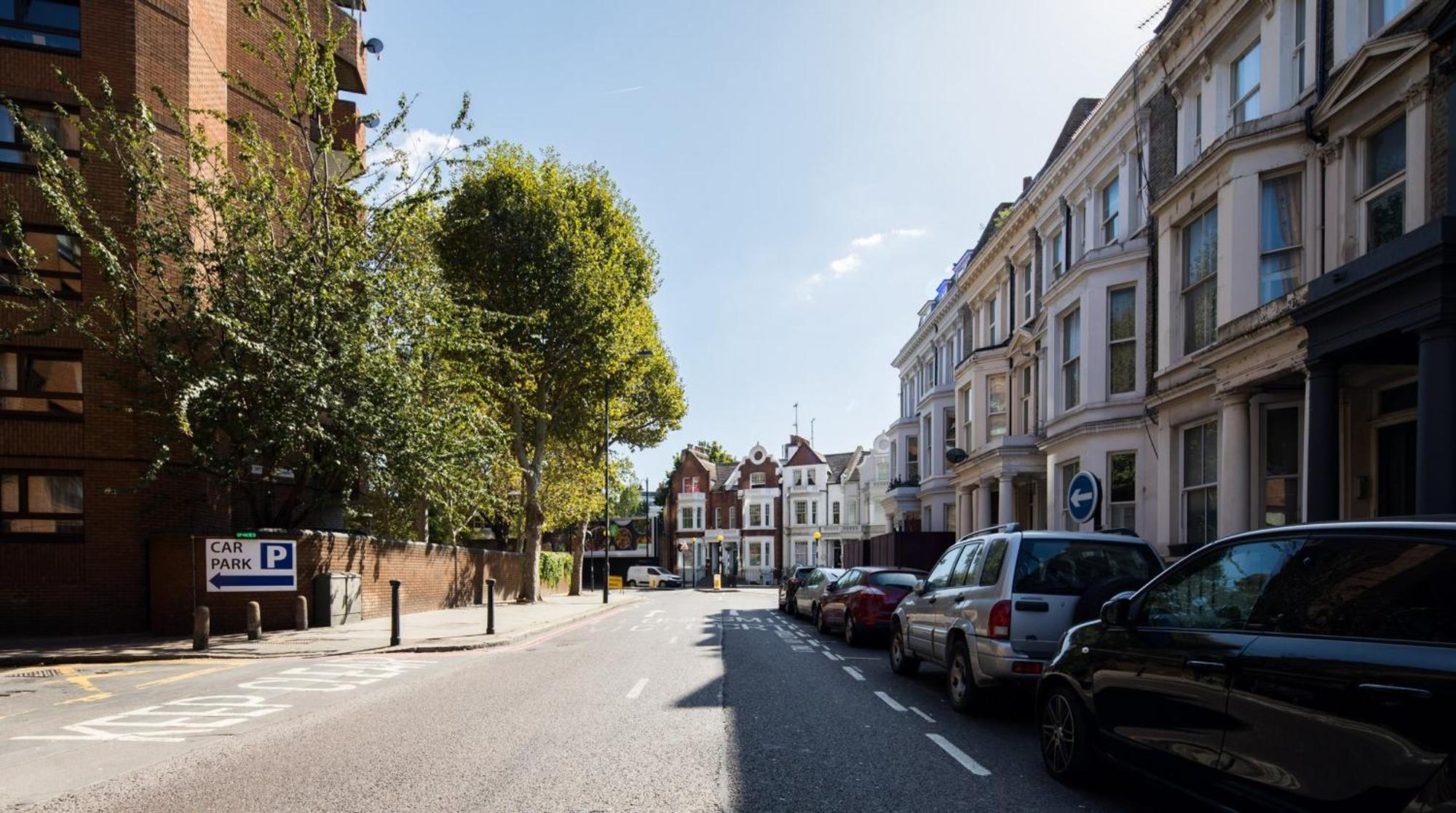 Apartment Casa Italia Near Kings Road In Chelsea With Wifi & Washing Machine *