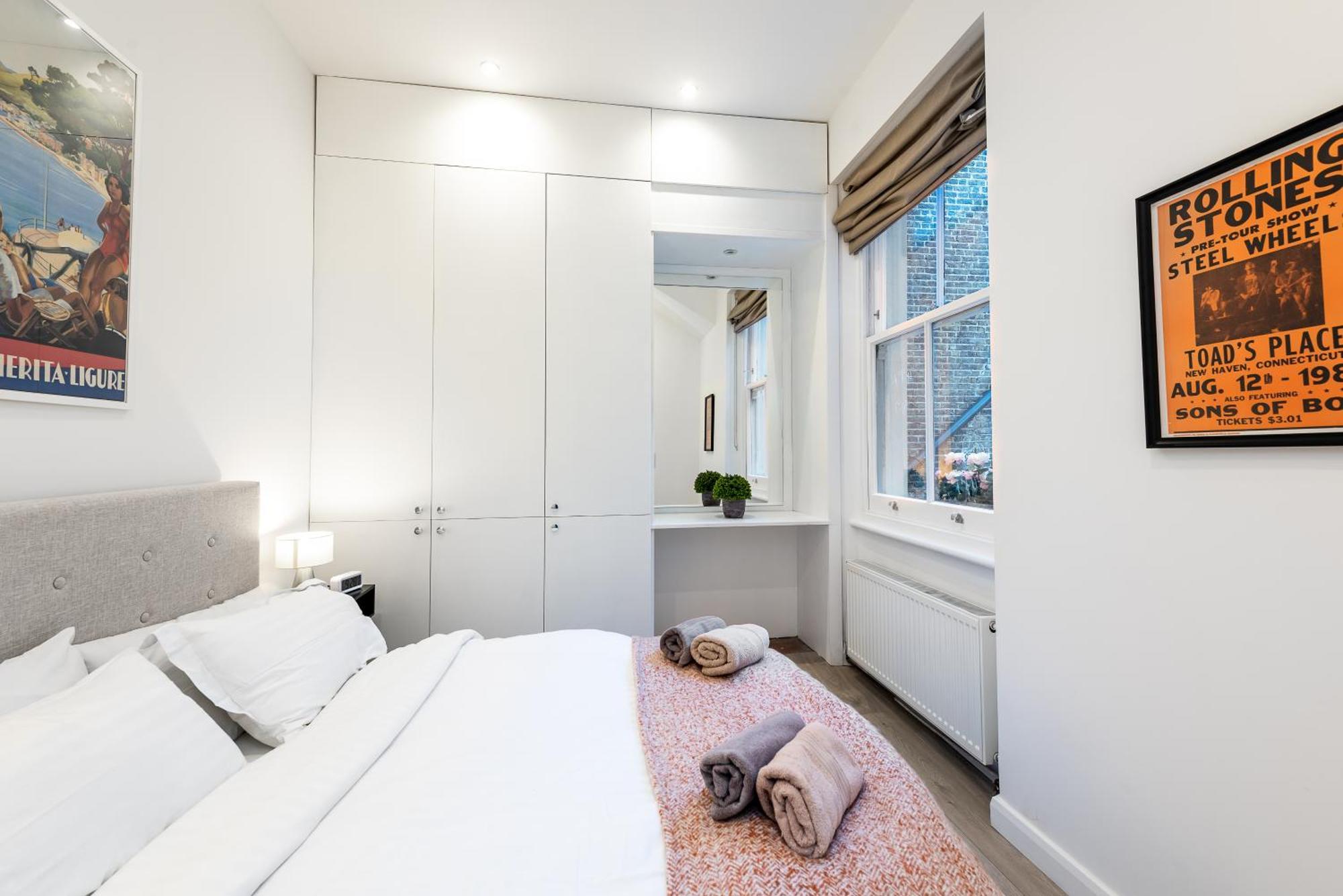 Apartment Casa Italia Near Kings Road In Chelsea With Wifi & Washing Machine