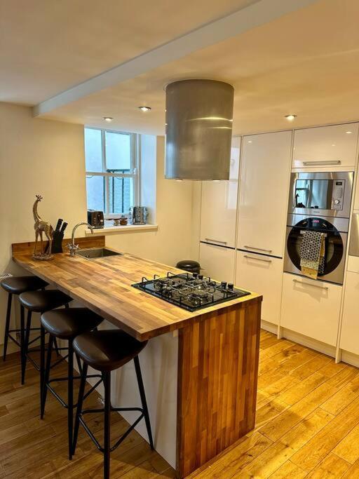 Opulent Oasis In
