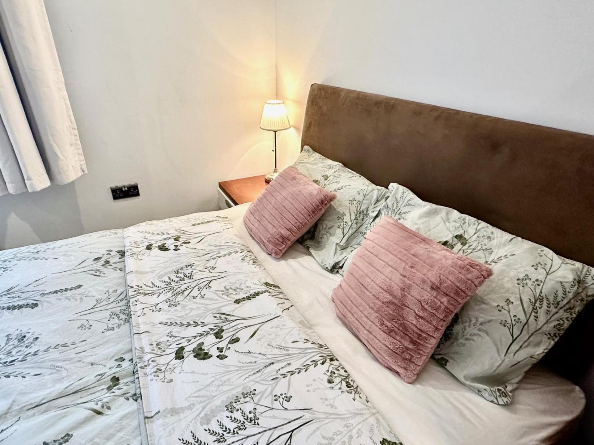 Apartamento Spacious En-suite Private Bath And Kitchen Studio Flat Canary Wharf No 3