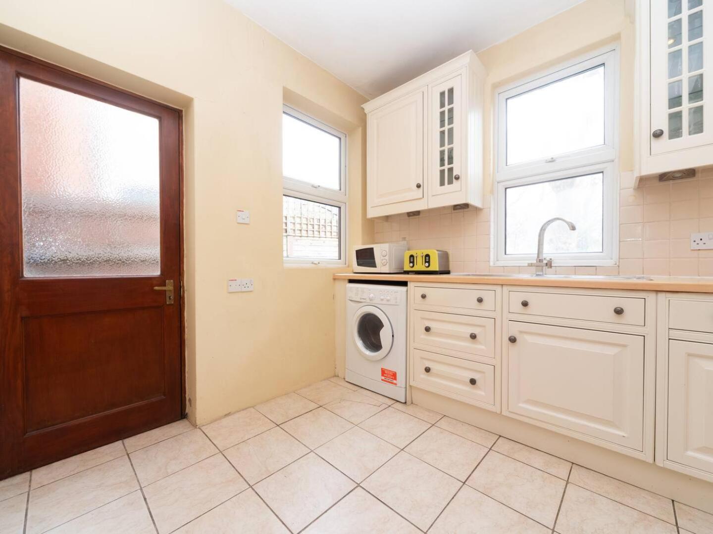 Garden Flat With A Heath Views & Skyline Appartement *