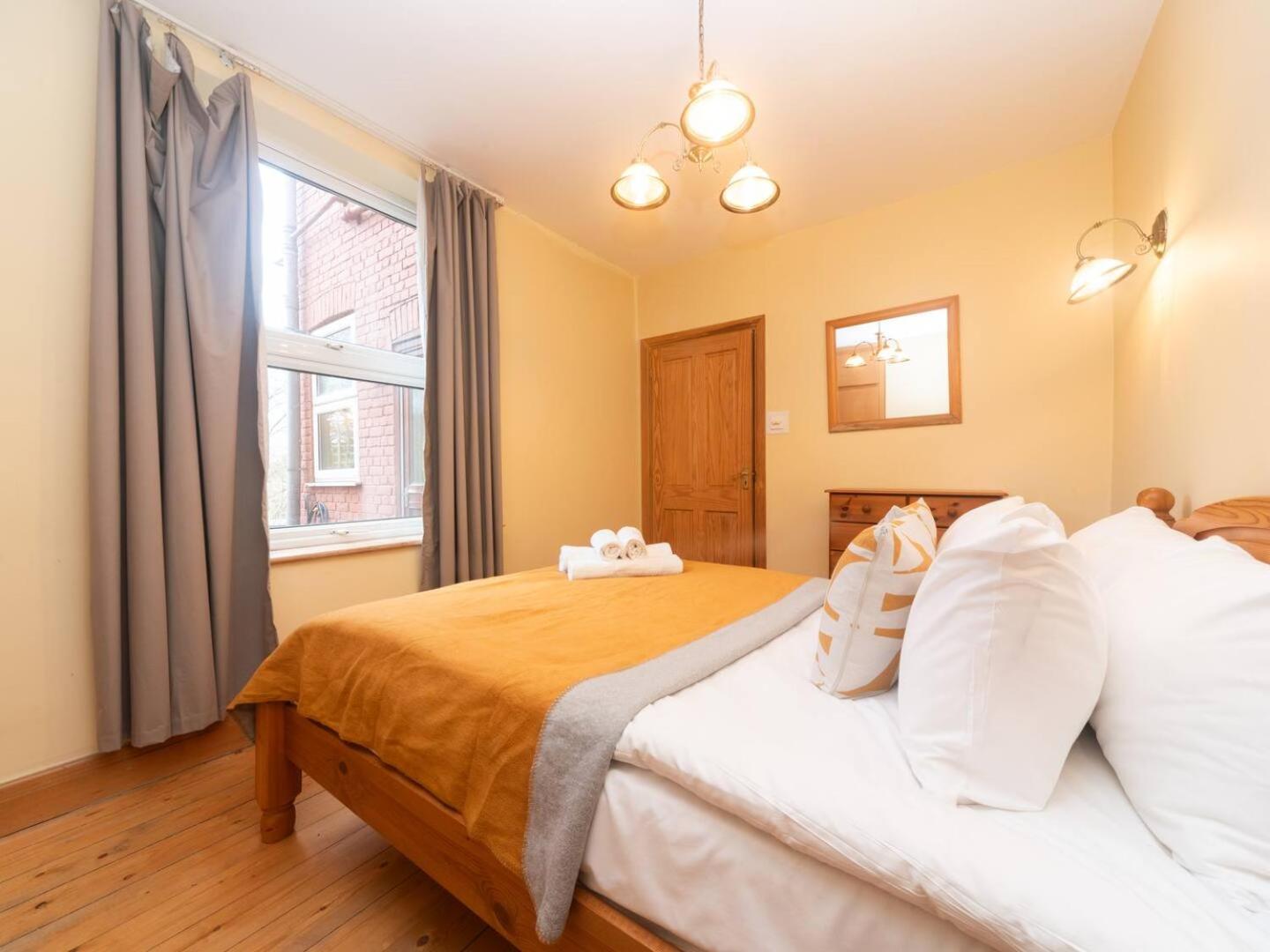 Garden Flat With A Heath Views & Skyline * London