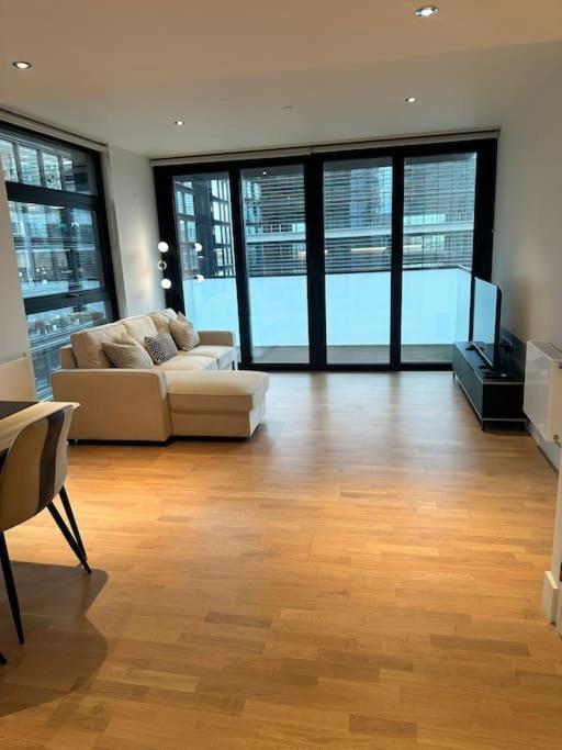 Stylist 2 Bedroom In * Londen