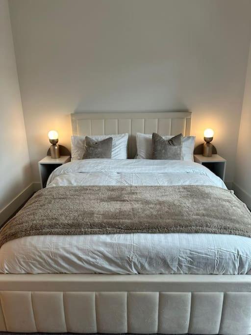 Stylist 2 Bedroom In Appartement Londen