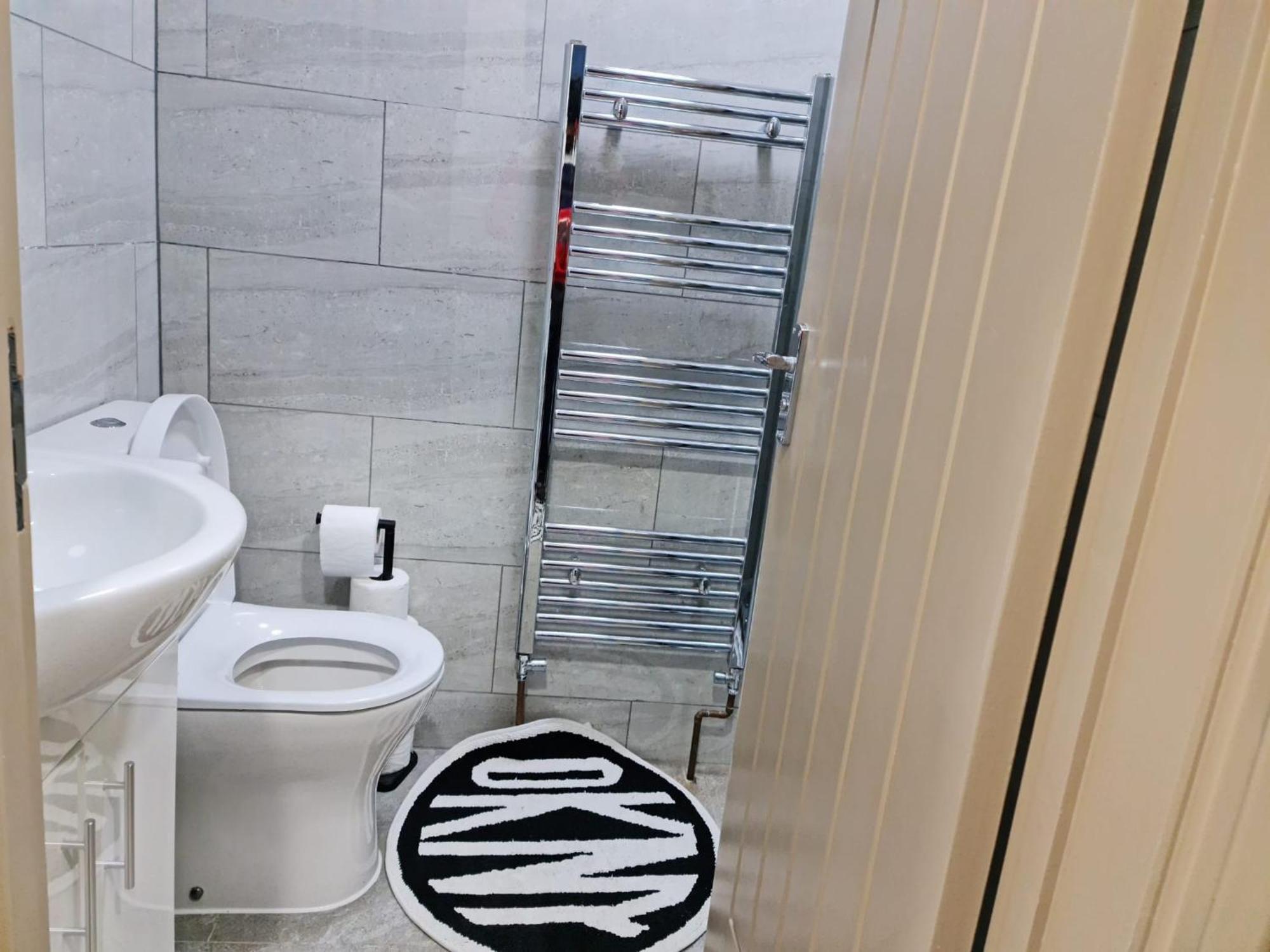 Surebillionaire Homes Ii Aparthotel Londen