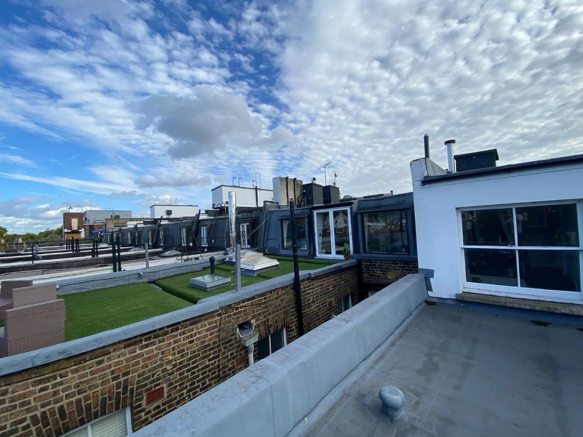 3 Bedroom Top Floor Kensington Appartement