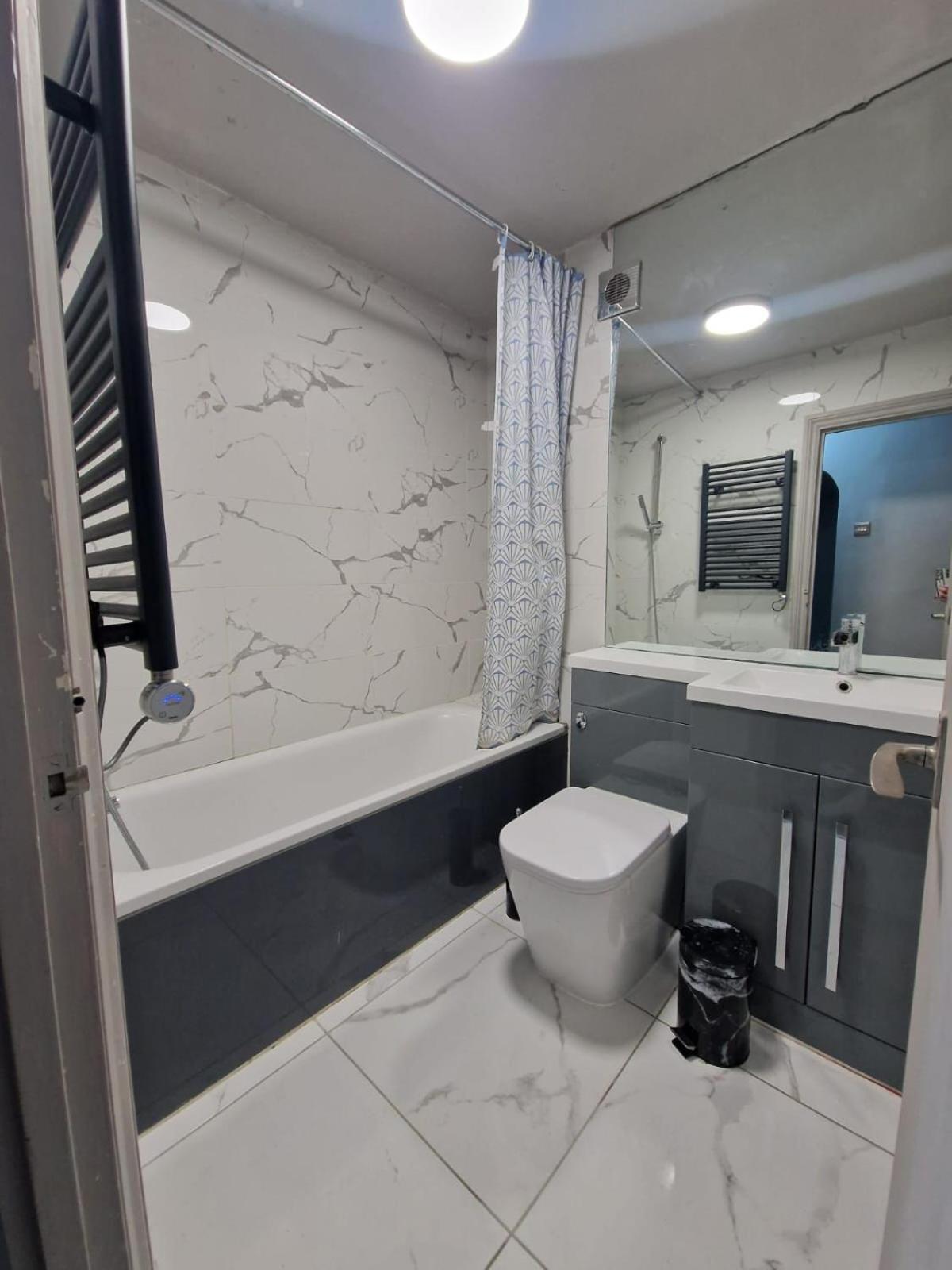 Baker Street Hotel 3*