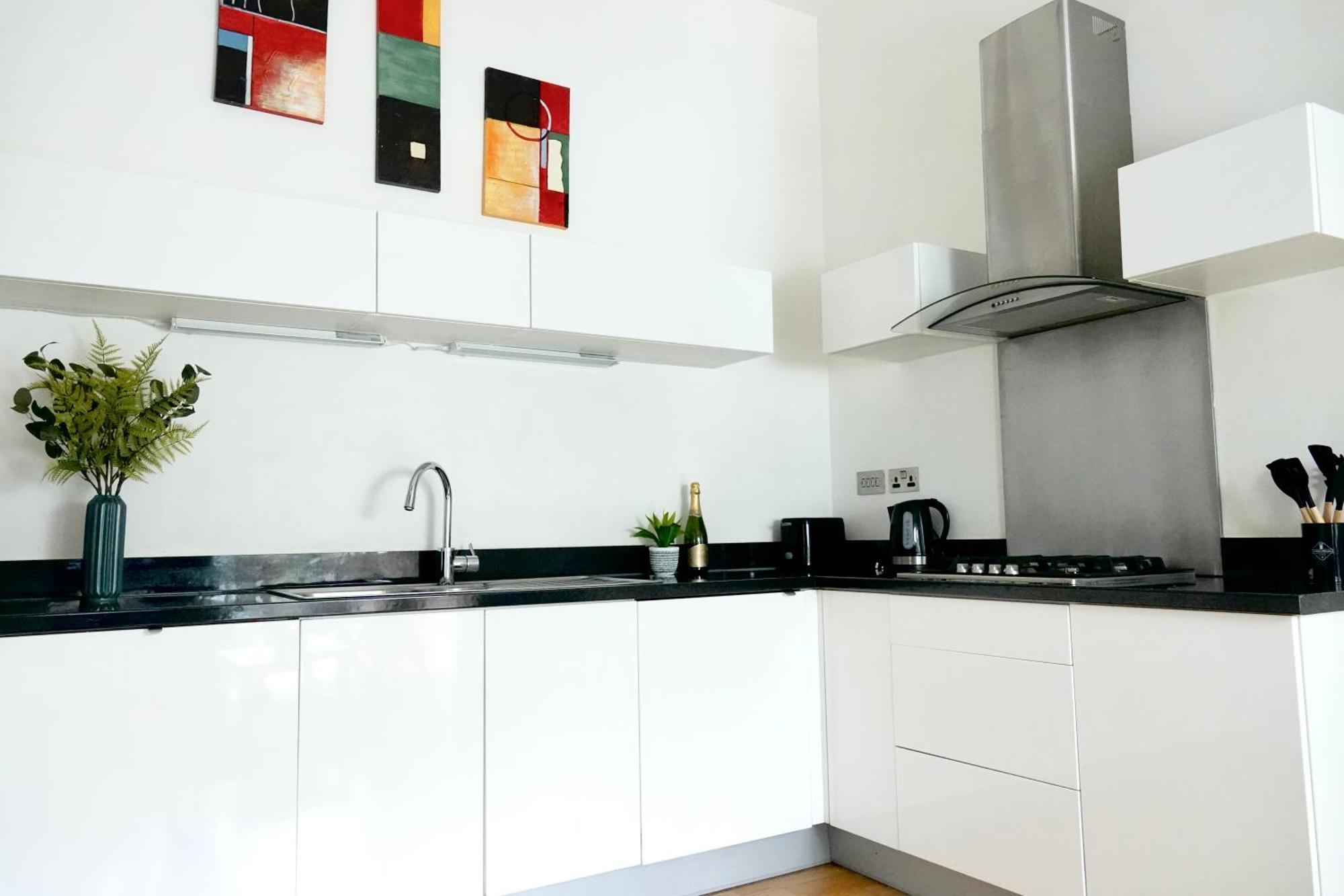 Luxury, Spacious 2 Bed Flat In