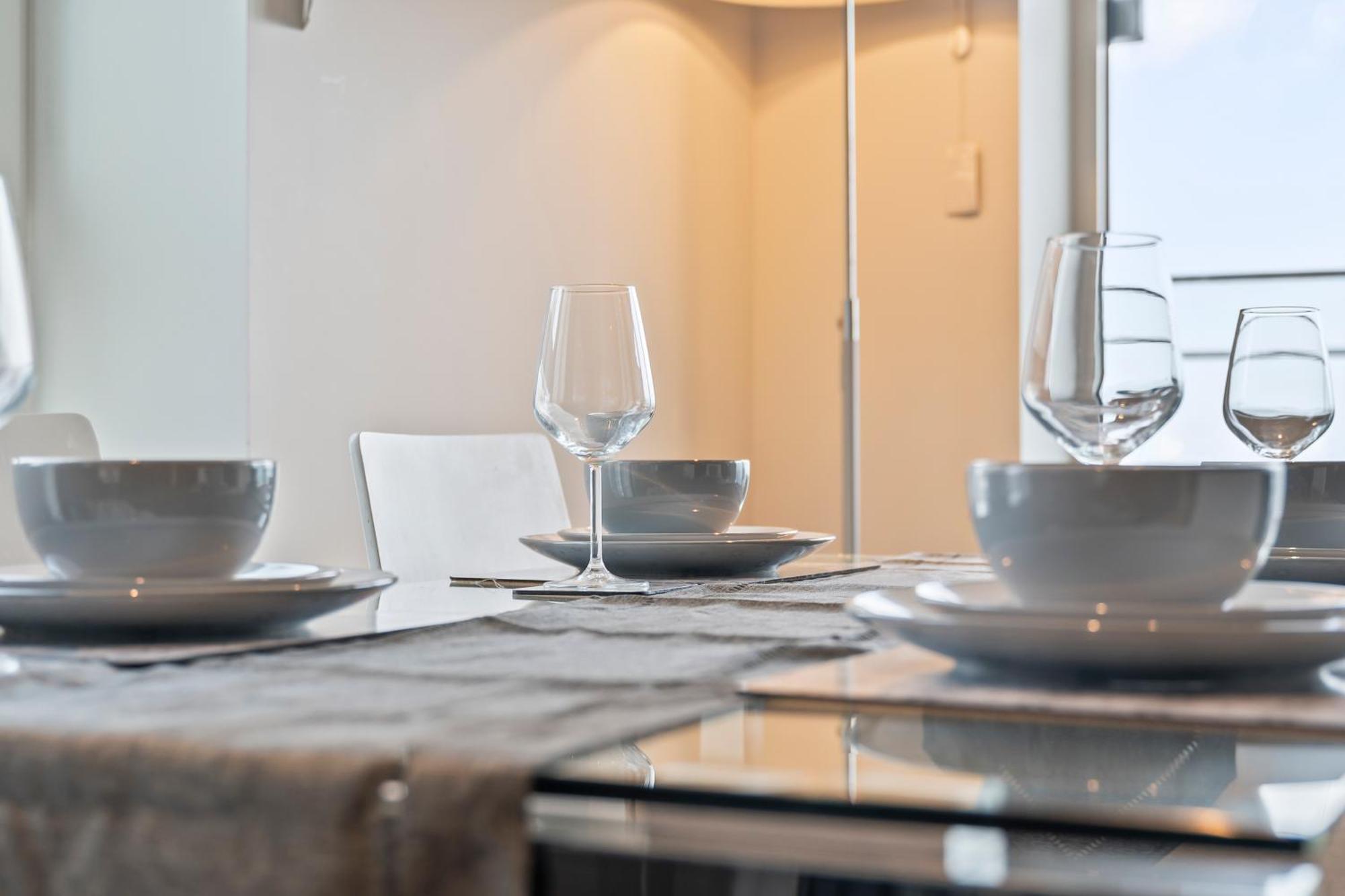 Appartement Elegant 2br Flat On 20th Floor Near Many Attractions