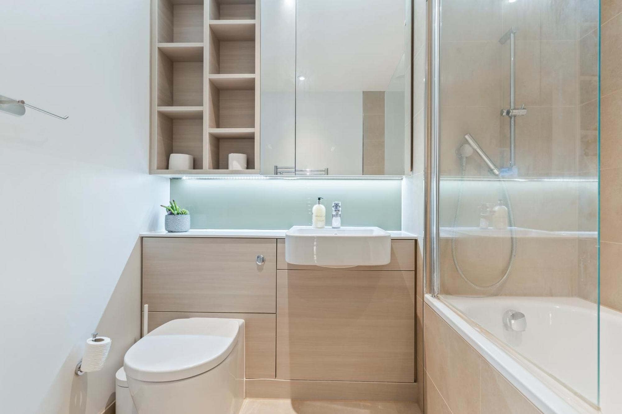 Appartement Elegant 2br Flat On 20th Floor Near Many Attractions