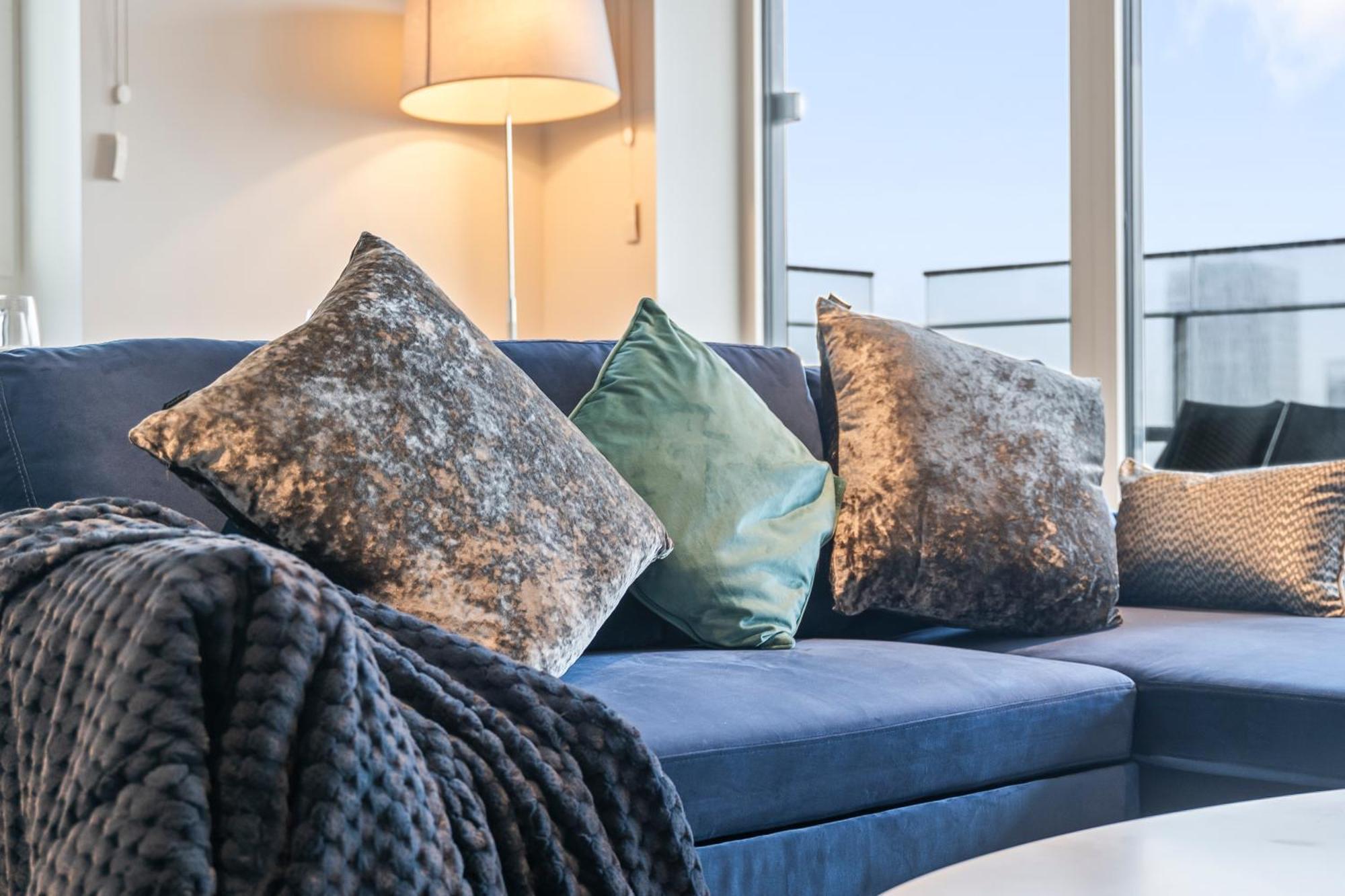 Elegant 2br Flat On 20th Floor Near Many Attractions Apartamento Londres