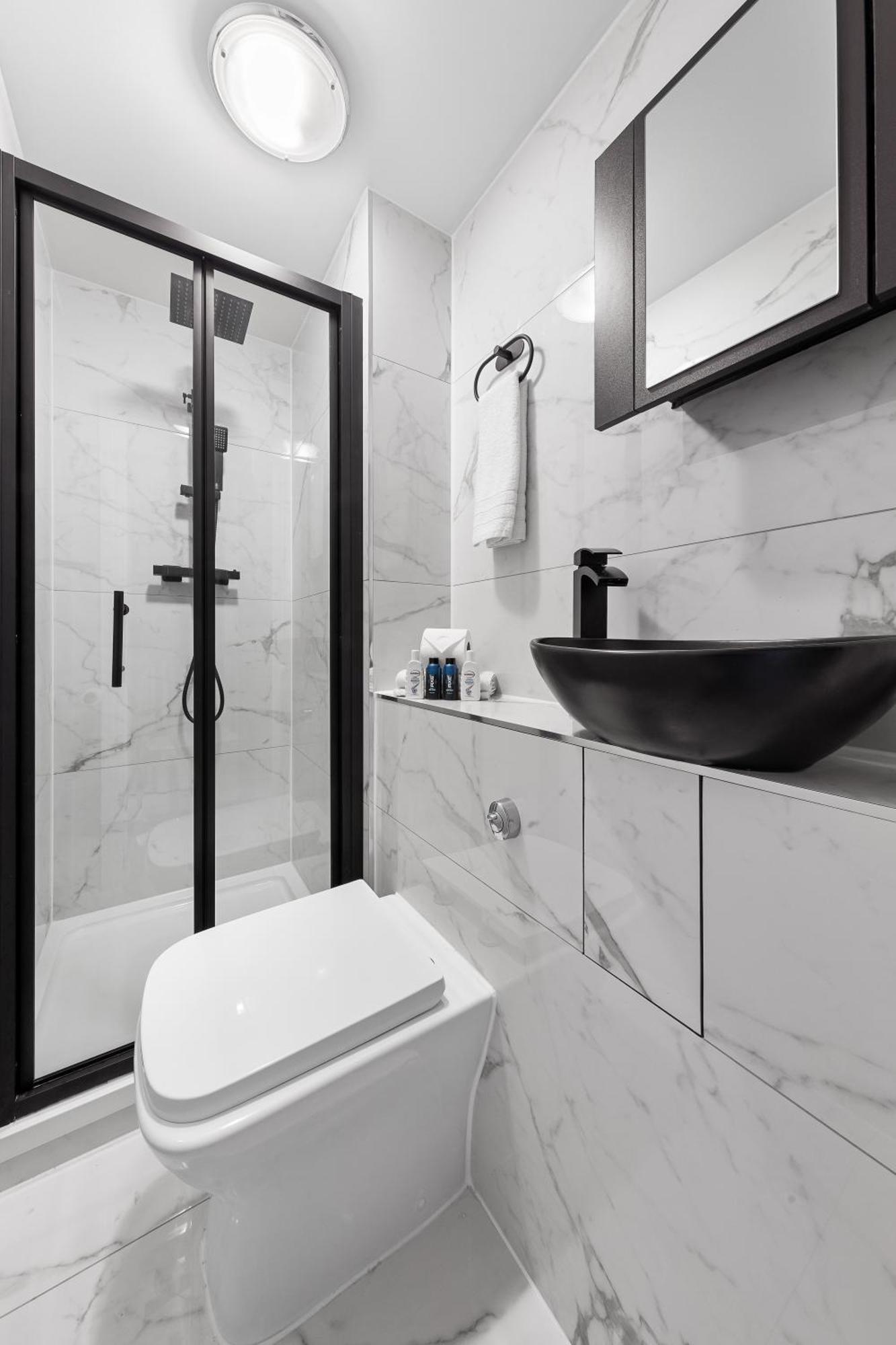 Modern One Bedroom Flat - Sleeps 3 - Transport Links - Finchley Road, Euston, King Cross Station - Nw3 *