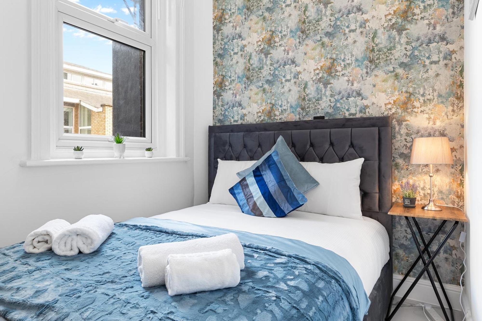 Modern 2 Bedroom Flat - Near Primrose Hill, Camden Market, Regent's Park - Good Links To Kings Cross, Euston, Finchley Road Station - Nw3 *