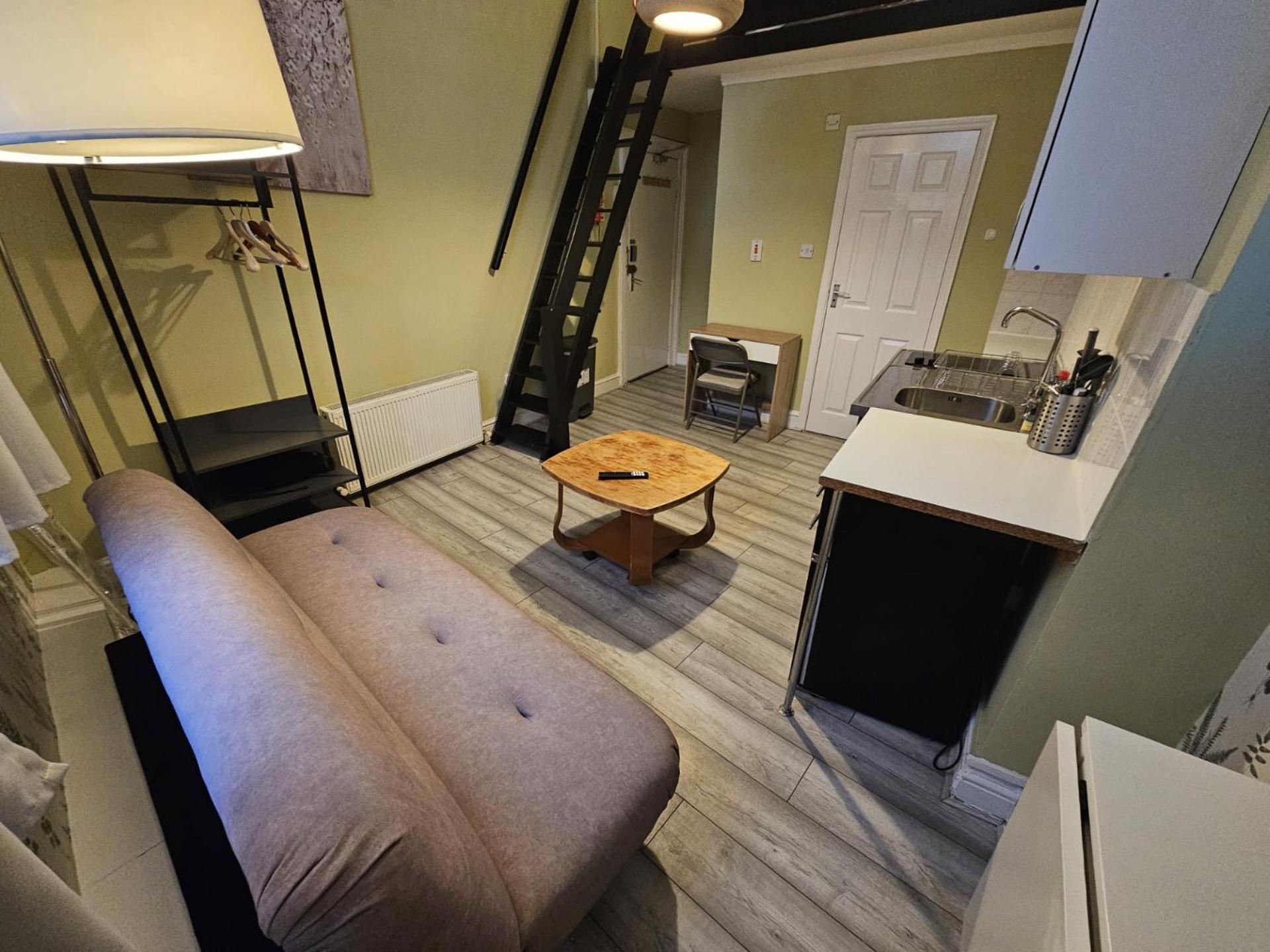 Boutique In King's Cross Apartment *
