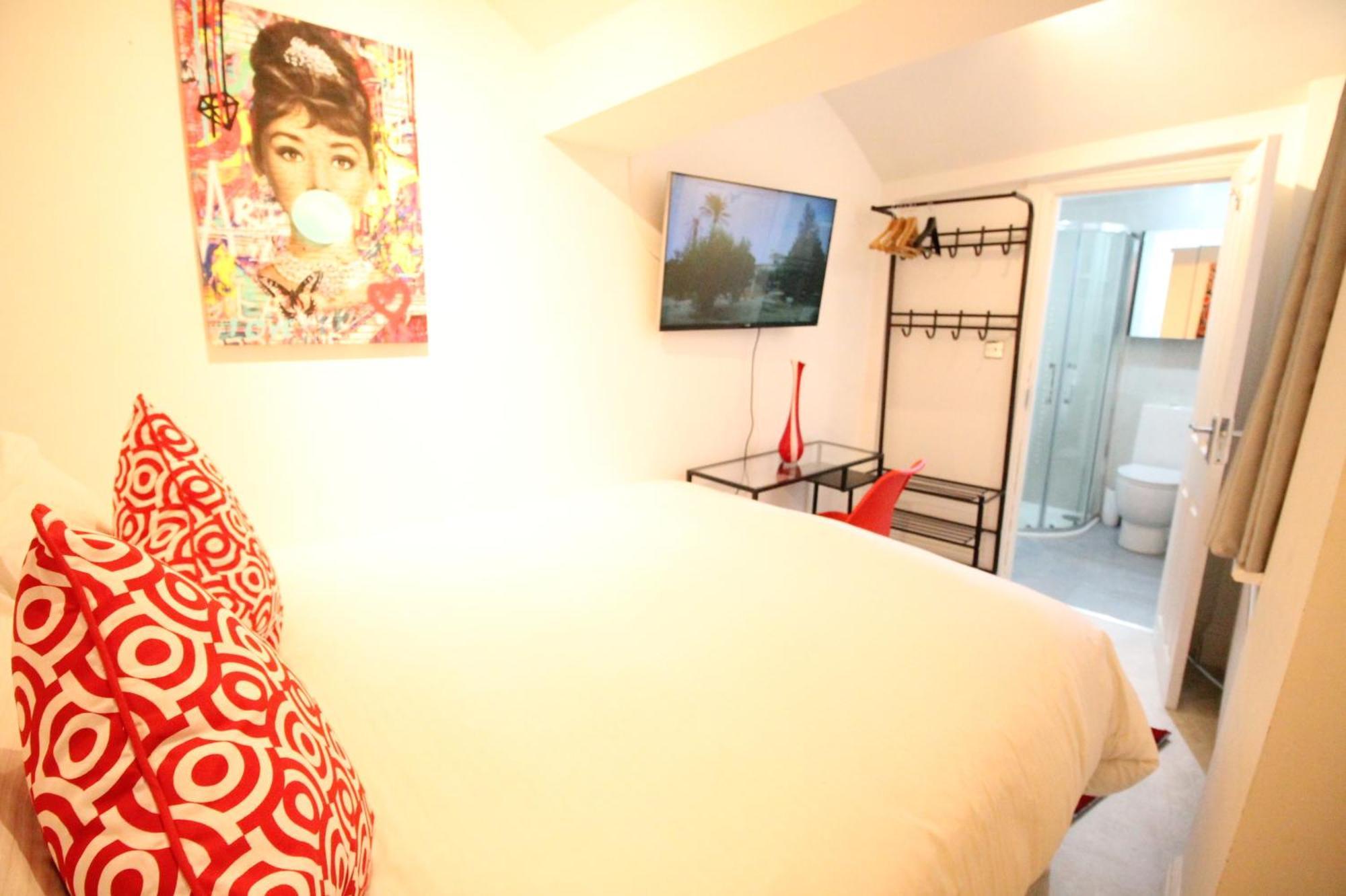 Trendy 2bedroom And 2 Bathroom Flat, Quiet Nottinghill Street Apartamento