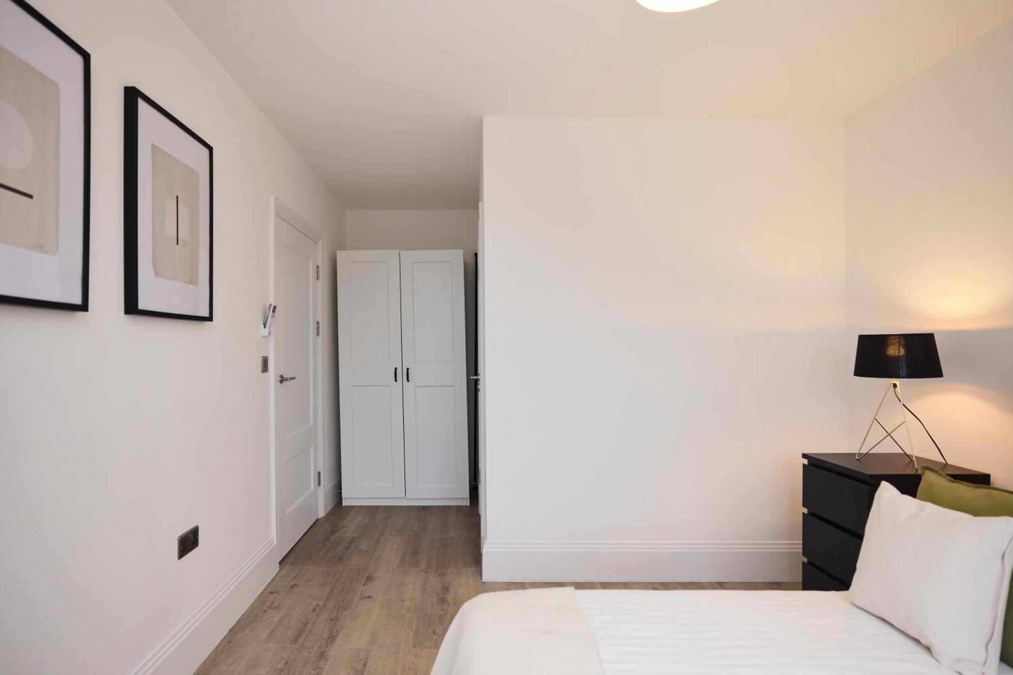 Apartamento The Wembley Park Arms - Modern 2bdr Flat With Parking + Balcony *