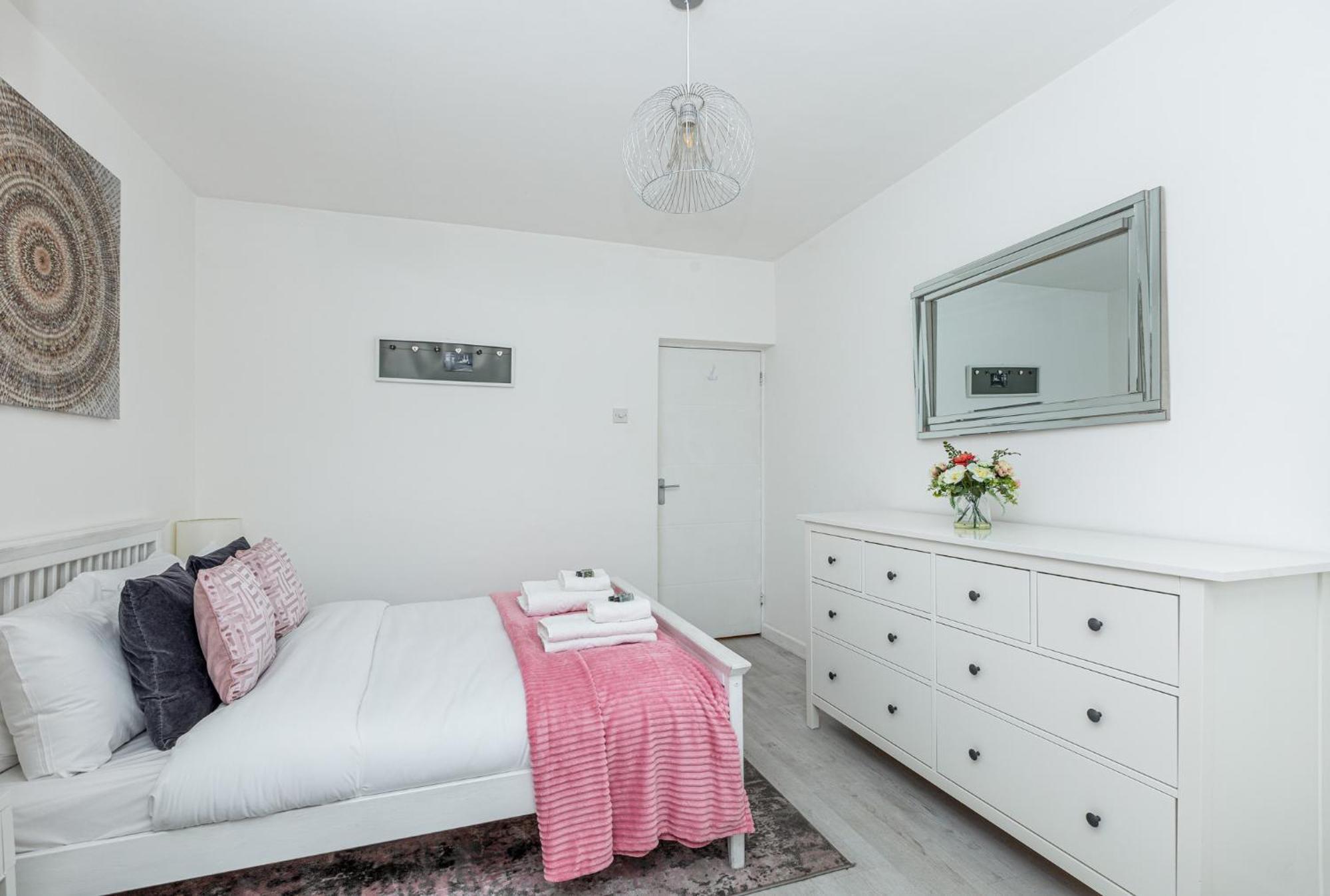 Newly Refurbished 2br Wbalcony In Vibrant Peckham * Londres