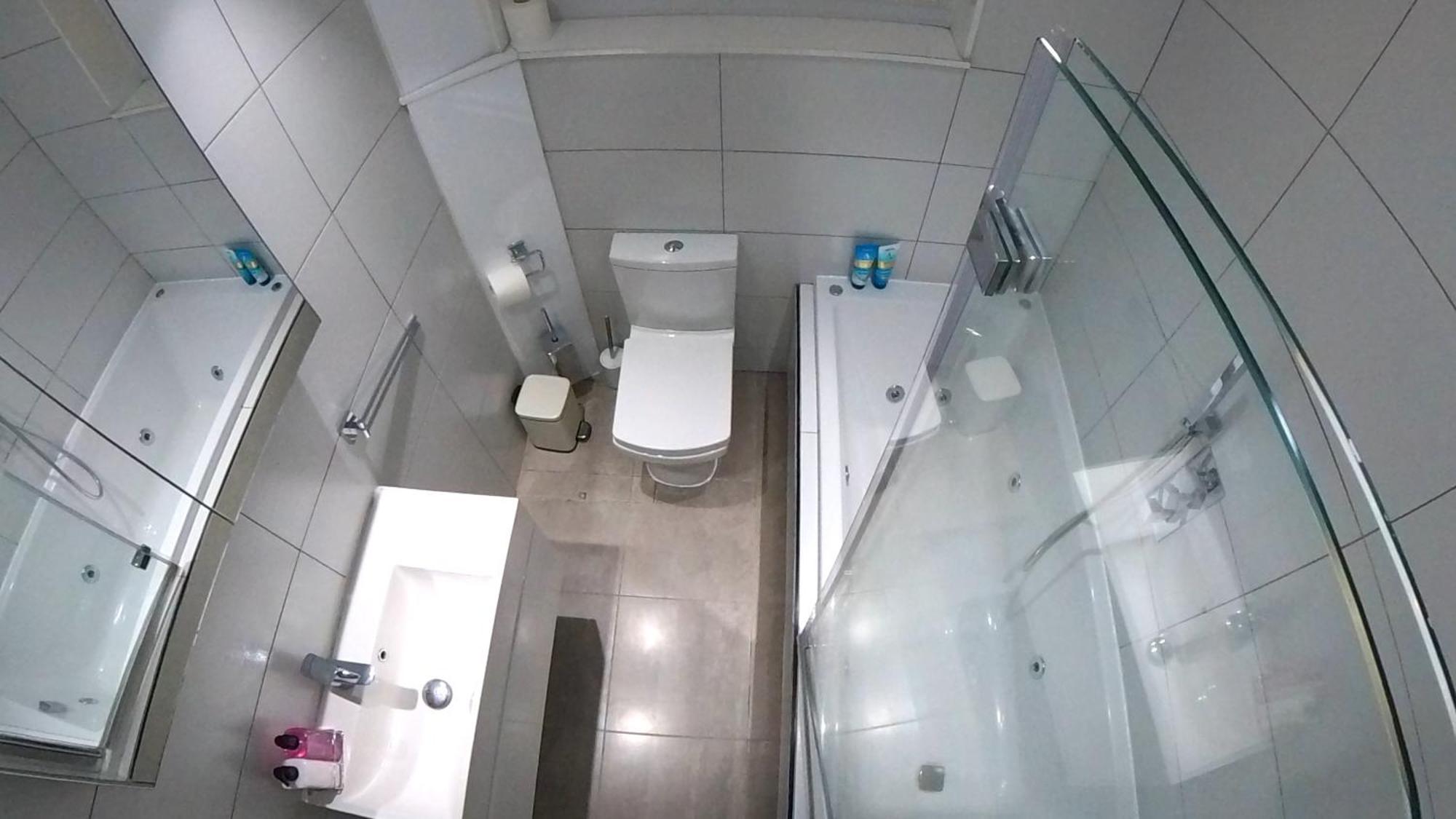 Homestay Ensuite With Jacuzzi *