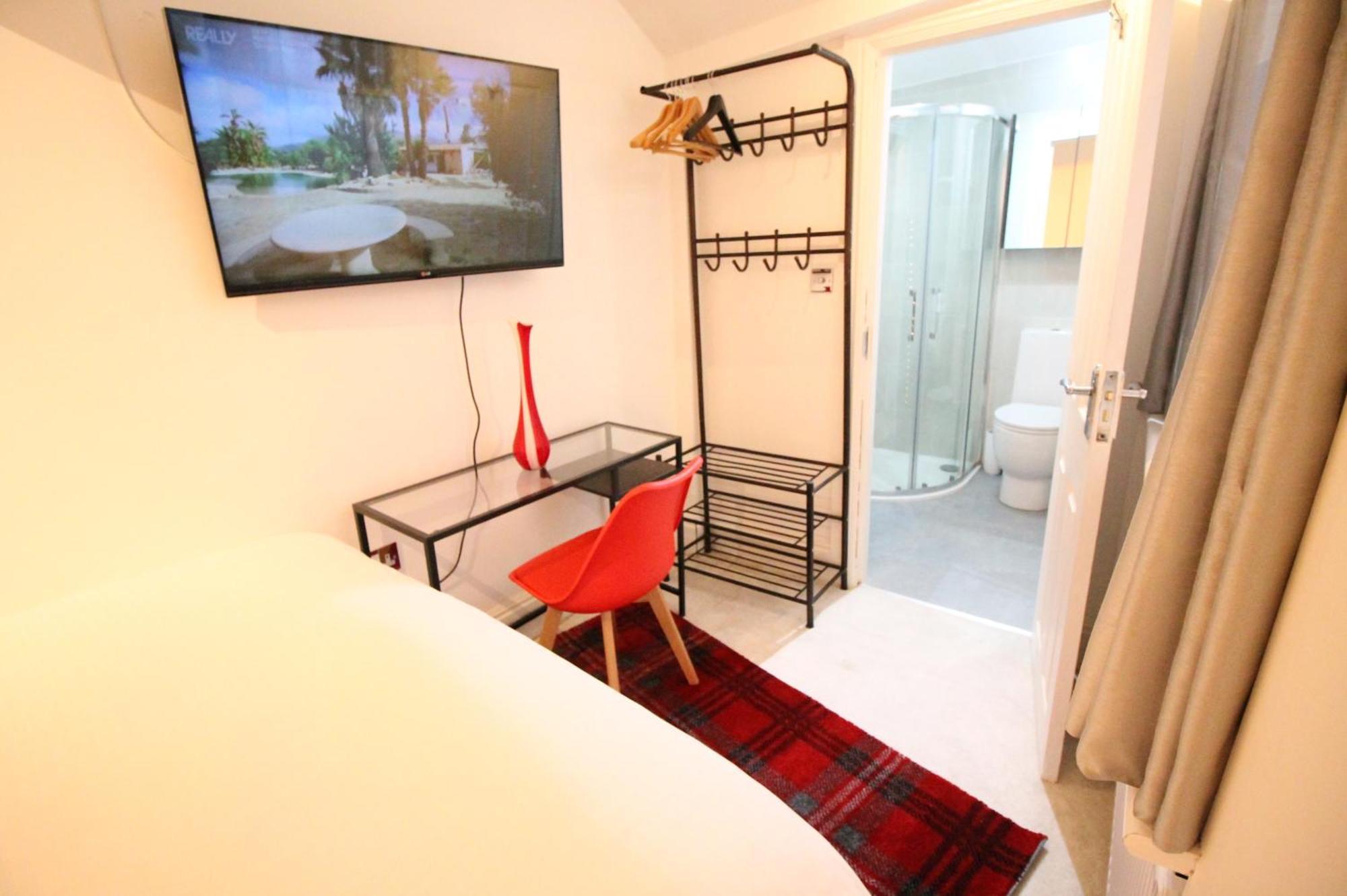 Trendy 2bedroom And 2 Bathroom Flat, Quiet Nottinghill Street Apartamento Londres