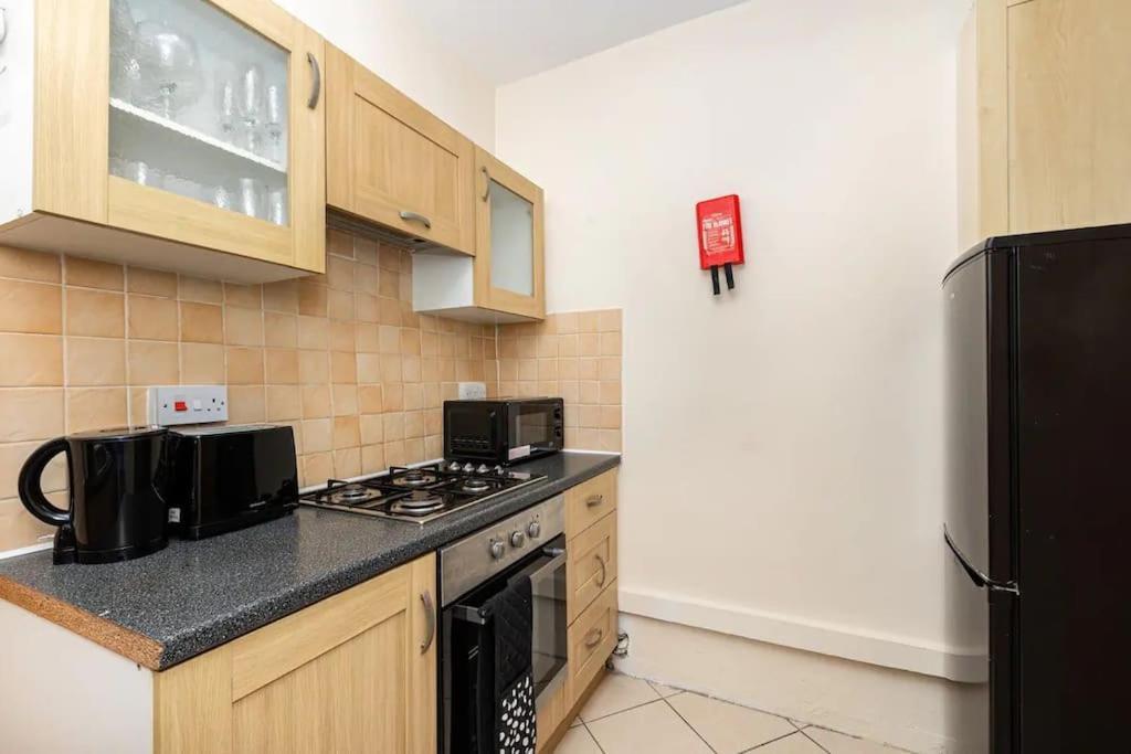 Tranquil 1br In South Bank With Onsite Parking Apartamento