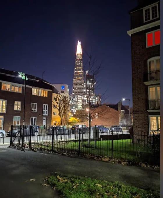 Apartamento Tranquil 1br In South Bank With Onsite Parking